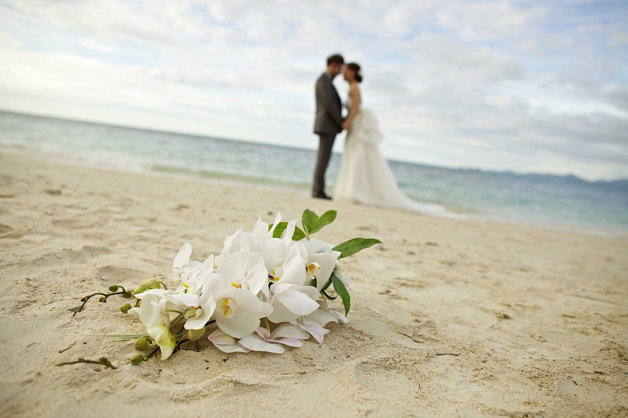 Bouquet fiori spiaggia sposi, 2000x1333 2K, iMac