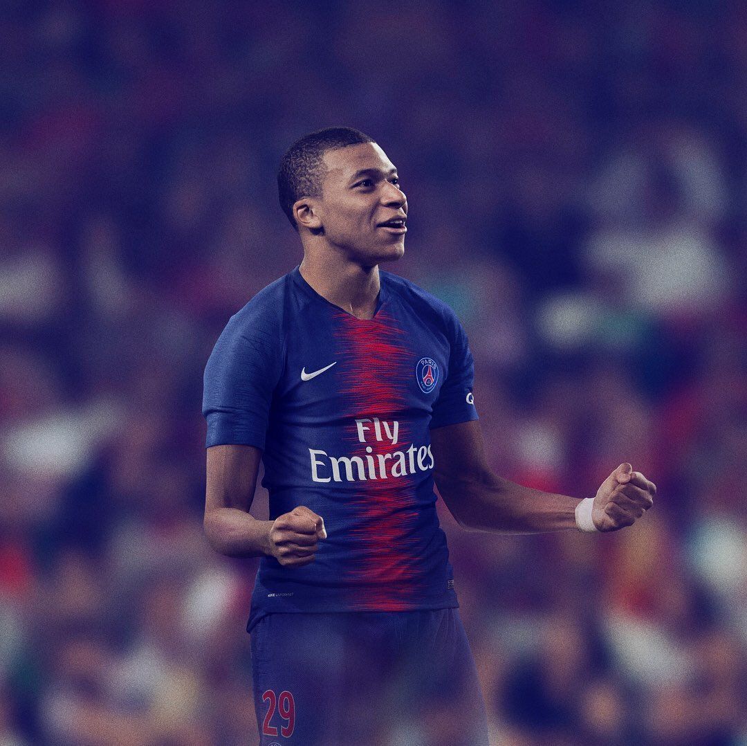 Mbappé maglia PSG esultanza, 1080x1078 HD, Desktop