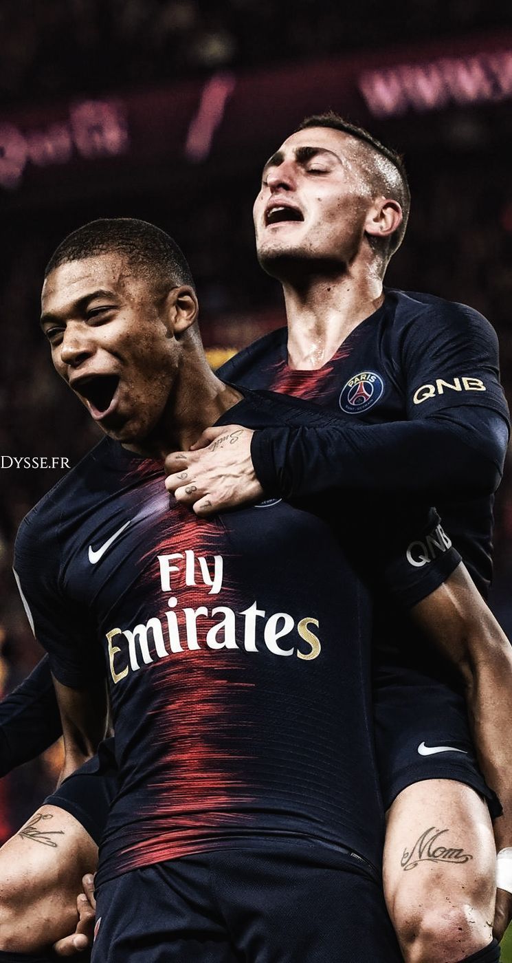 Mbappé PSG festeggia gol, 745x1400 Verticale, Mobile