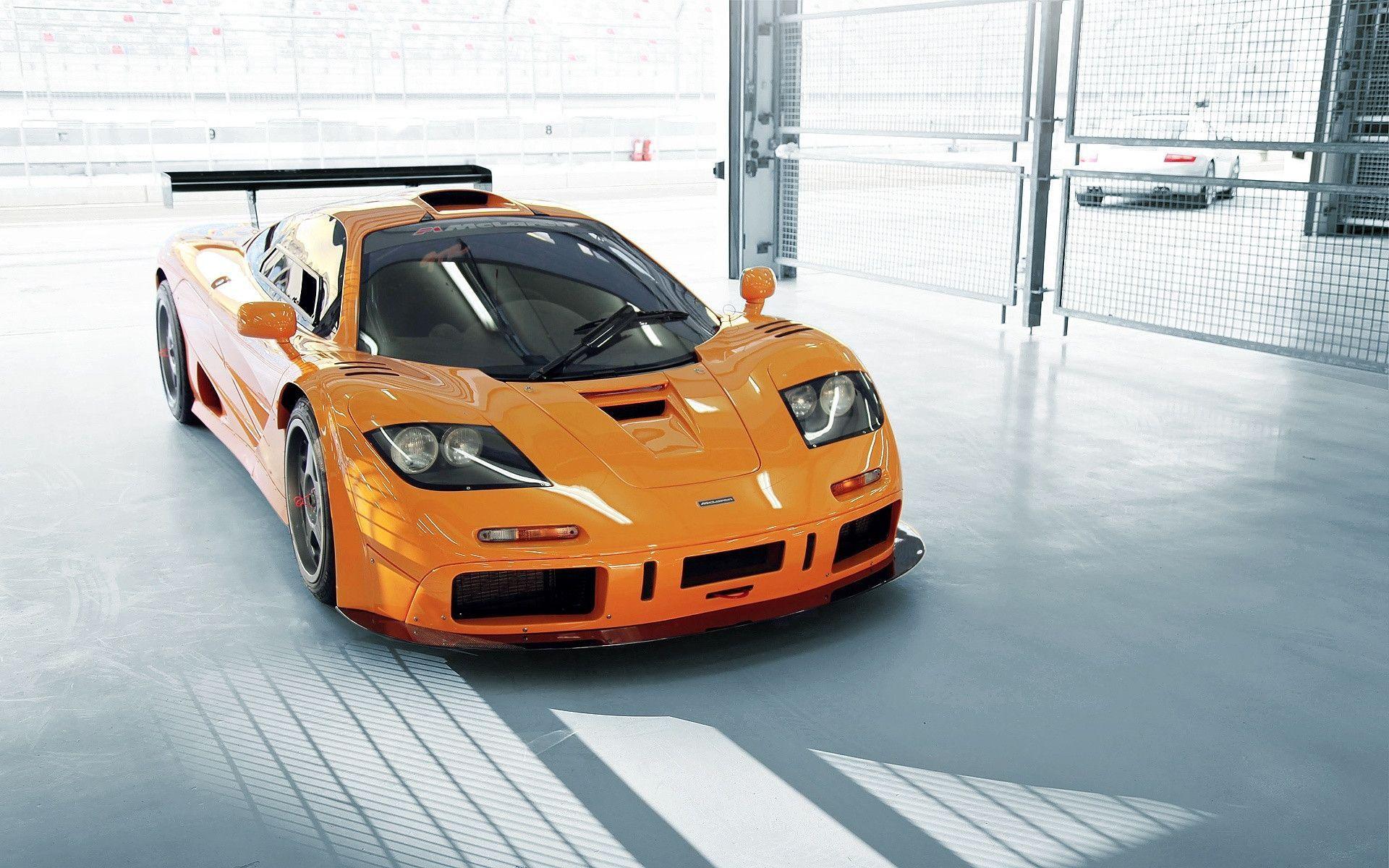McLaren F1 arancione garage, 1920x1200 Full HD+, Laptop