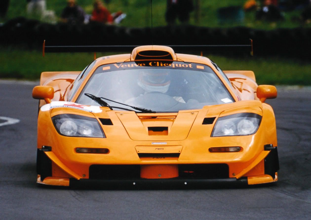 McLaren F1 arancione da corsa, 1260x893 HD, PC