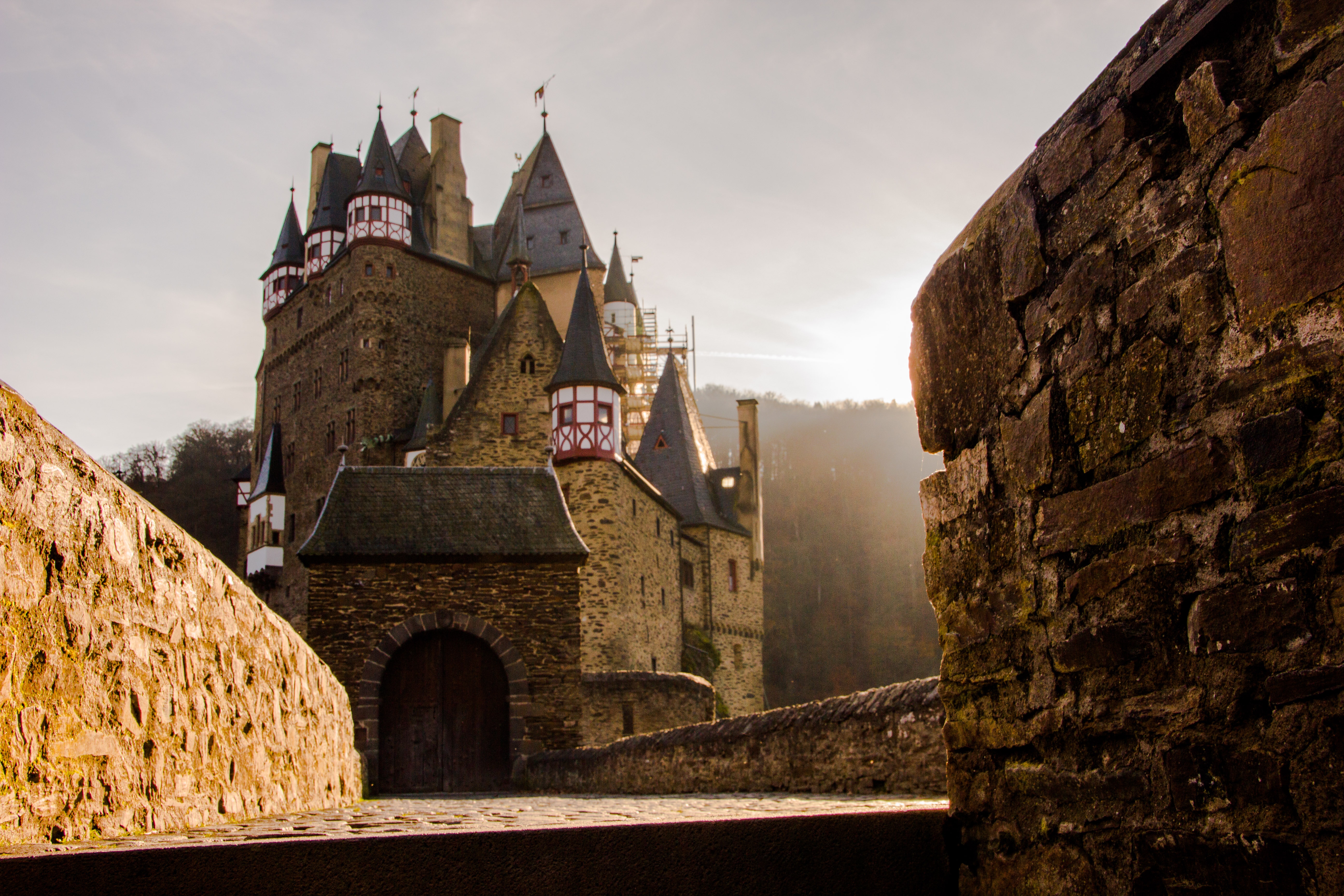 Castello medievale con torri, 5184x3456 4K Ultra HD, Monitor 4K