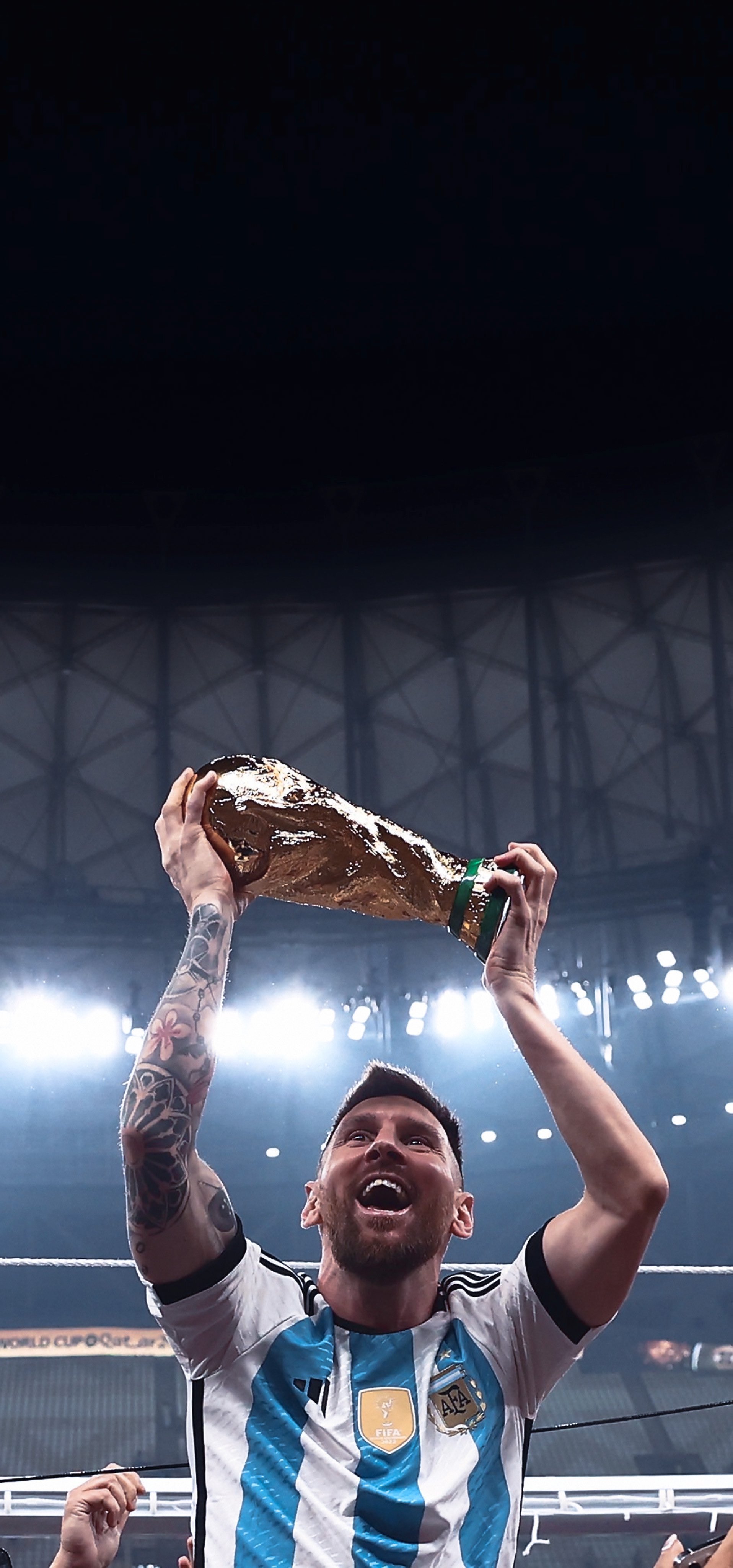 Messi trofeo Coppa del Mondo, 1916x4096 Verticale, Telefono