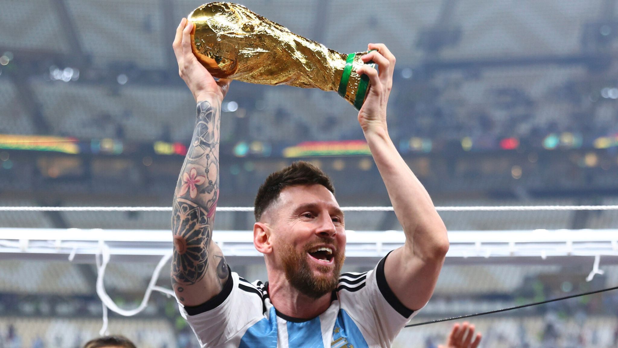 Messi trofeo Coppa del Mondo, 2048x1152 Hi-Res, iMac