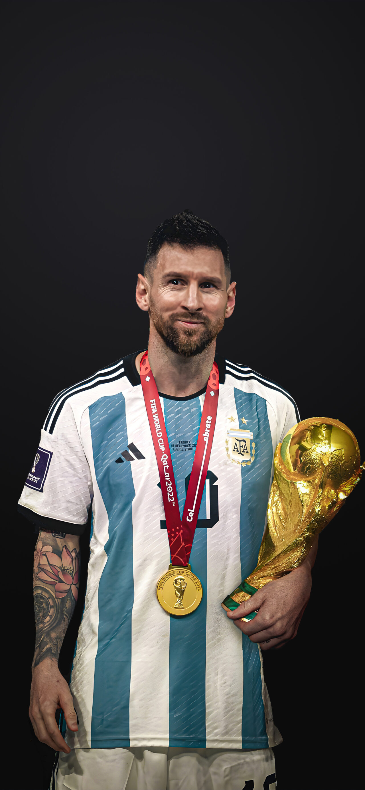 Messi con trofeo Coppa del Mondo, Inter Miami, 1280x2770 Full HD Verticale, iPhone