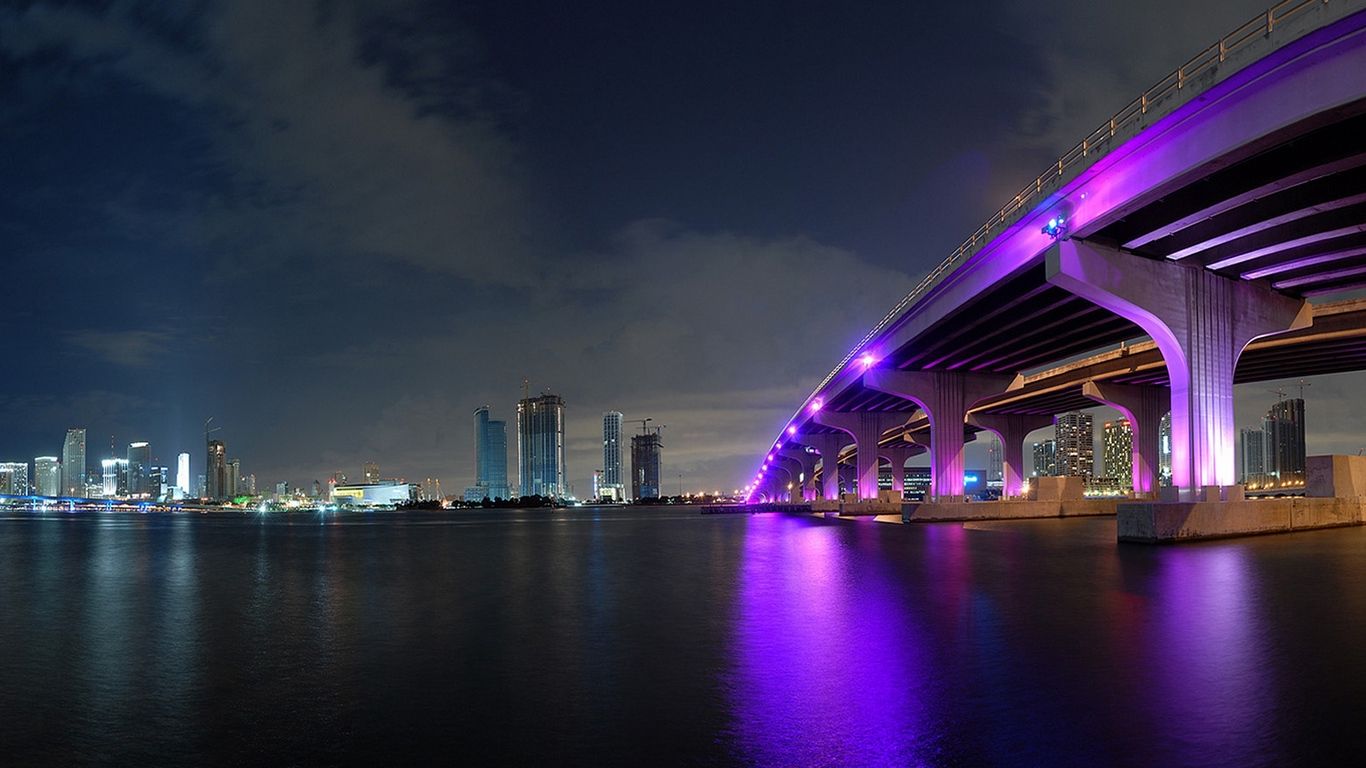 Ponte illuminato viola Miami notte, 1366x768 HD, Acer Nitro