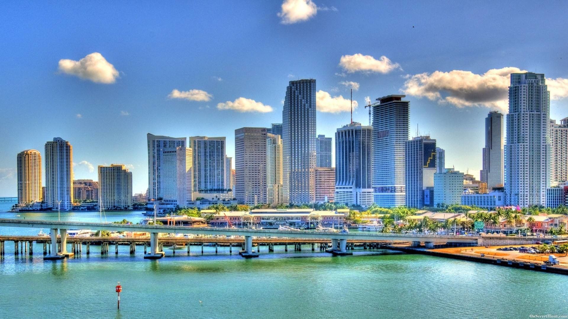 Skyline di Miami con ponte, 1920x1080 Full HD, Lenovo Legion