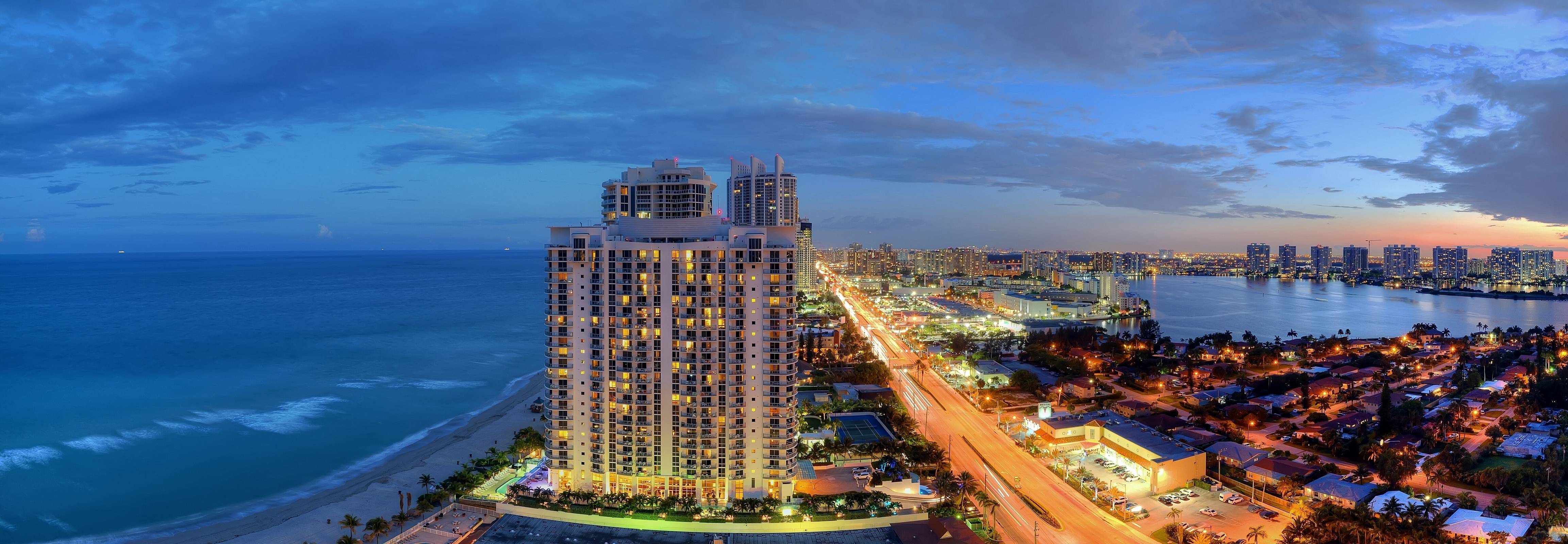 Skyline spiaggia Miami sera, 4609x1600 Panoramico, Dual Screen