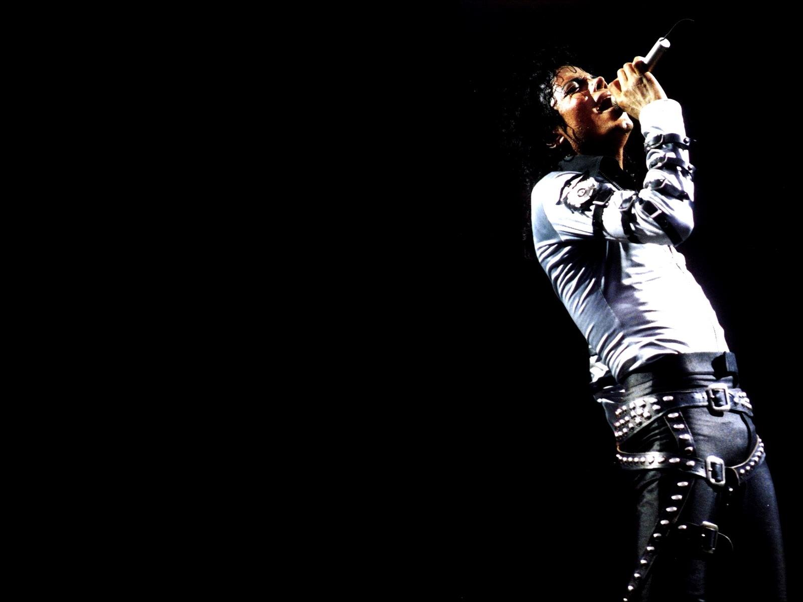 Michael Jackson concerto in scena, 1600x1200 900p, MacBook Air