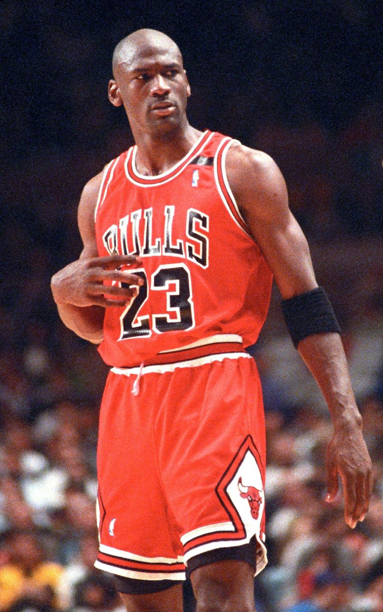 Michael Jordan maglia Bulls, 1250x2000 Verticale, iPhone Pro Max