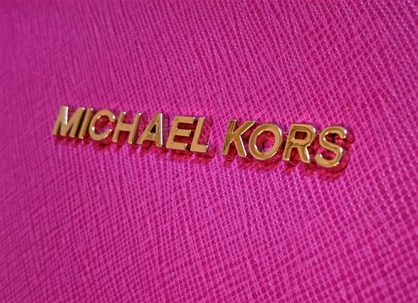 Logo Michael Kors rosa, 1600x1159 HD, PC