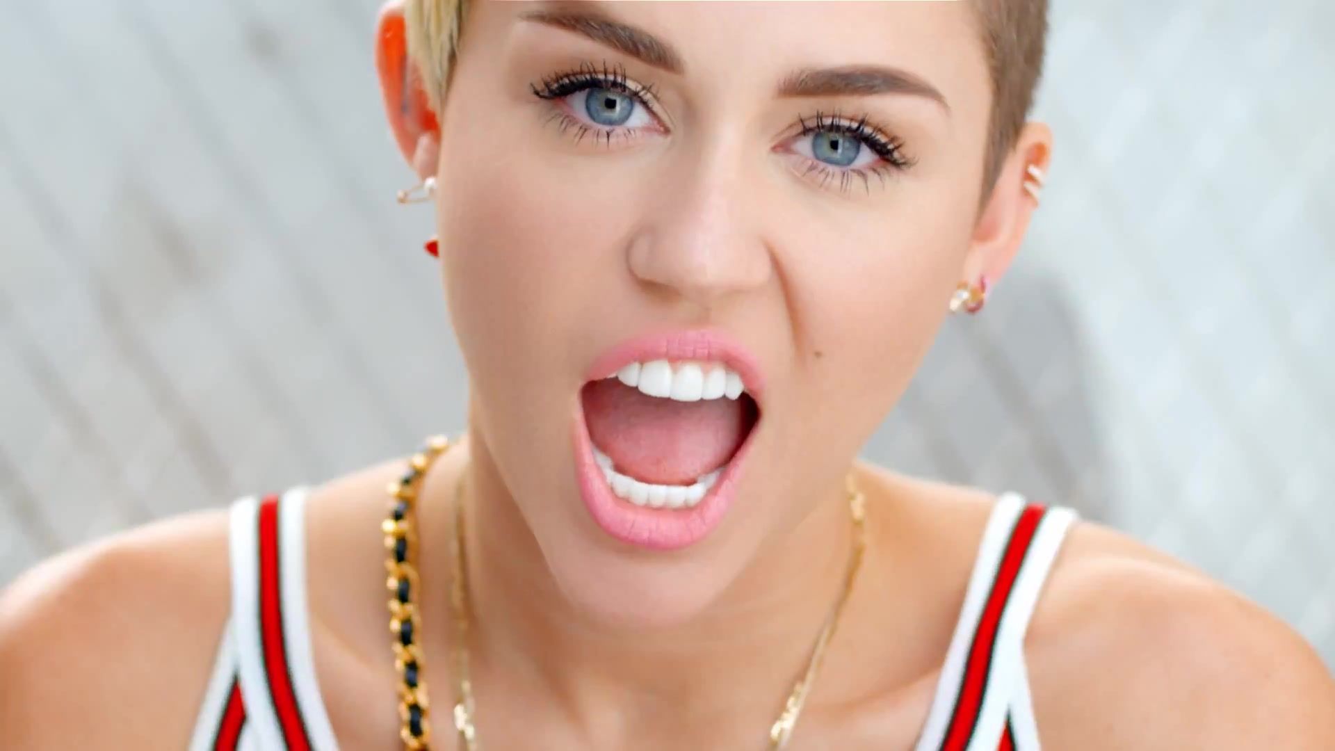 Miley Cyrus ritratto, 1920x1080 Full HD, PC
