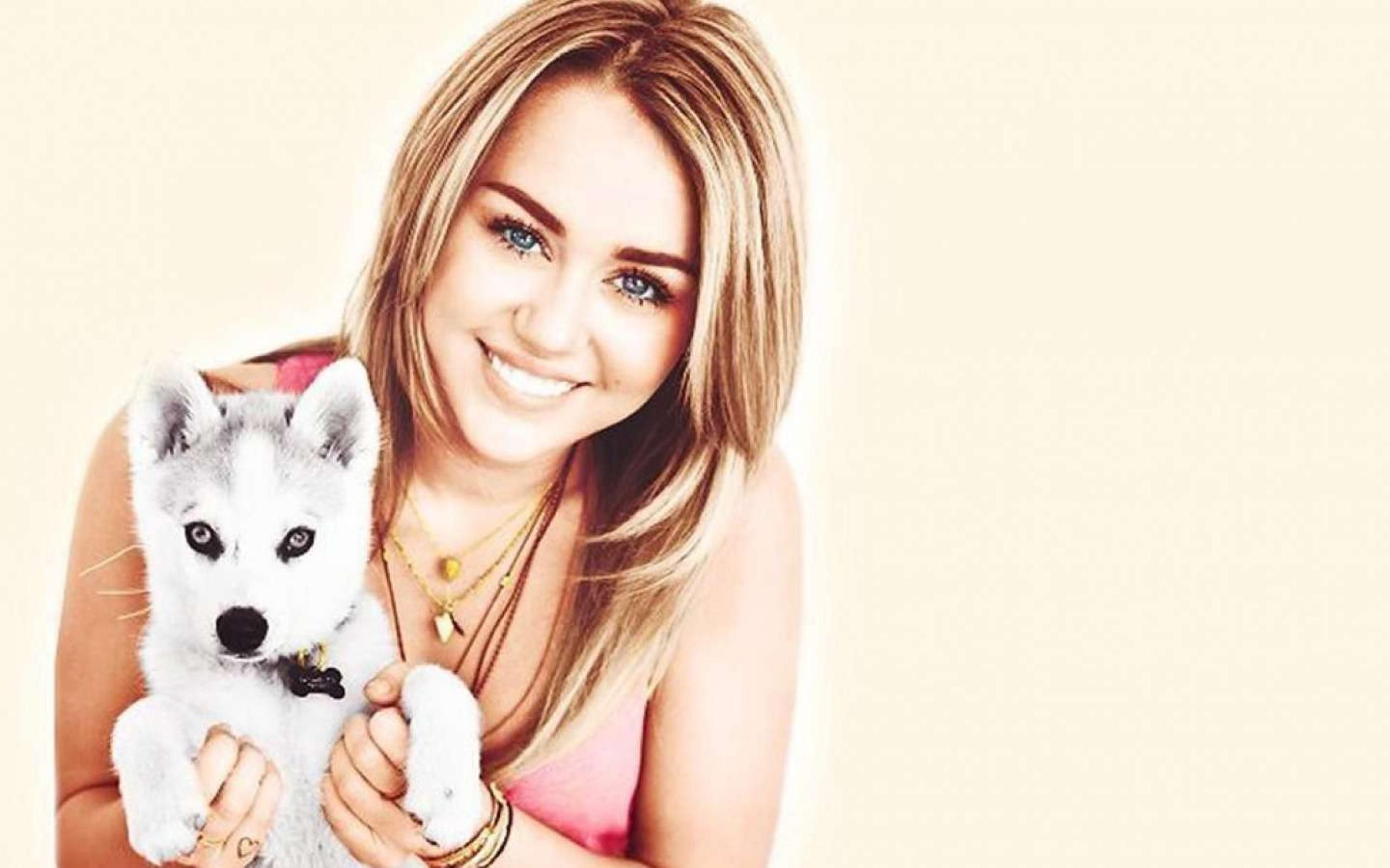 Miley Cyrus con cucciolo husky, 2560x1600 2K, Desktop