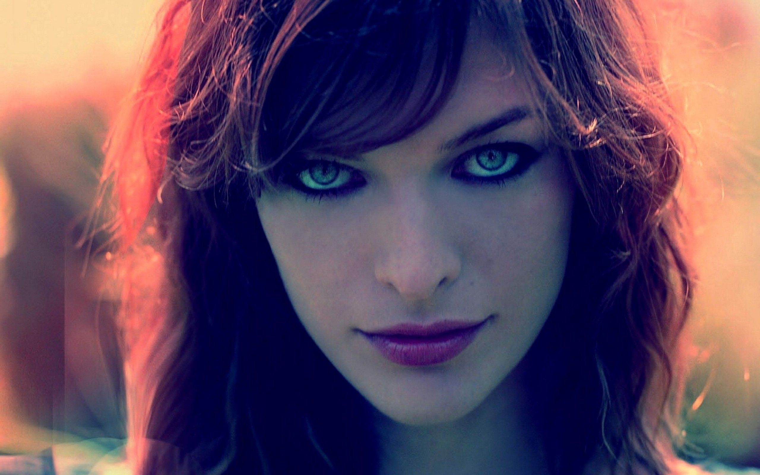 Milla Jovovich occhi verdi, 2560x1600 2K+, MacBook Pro