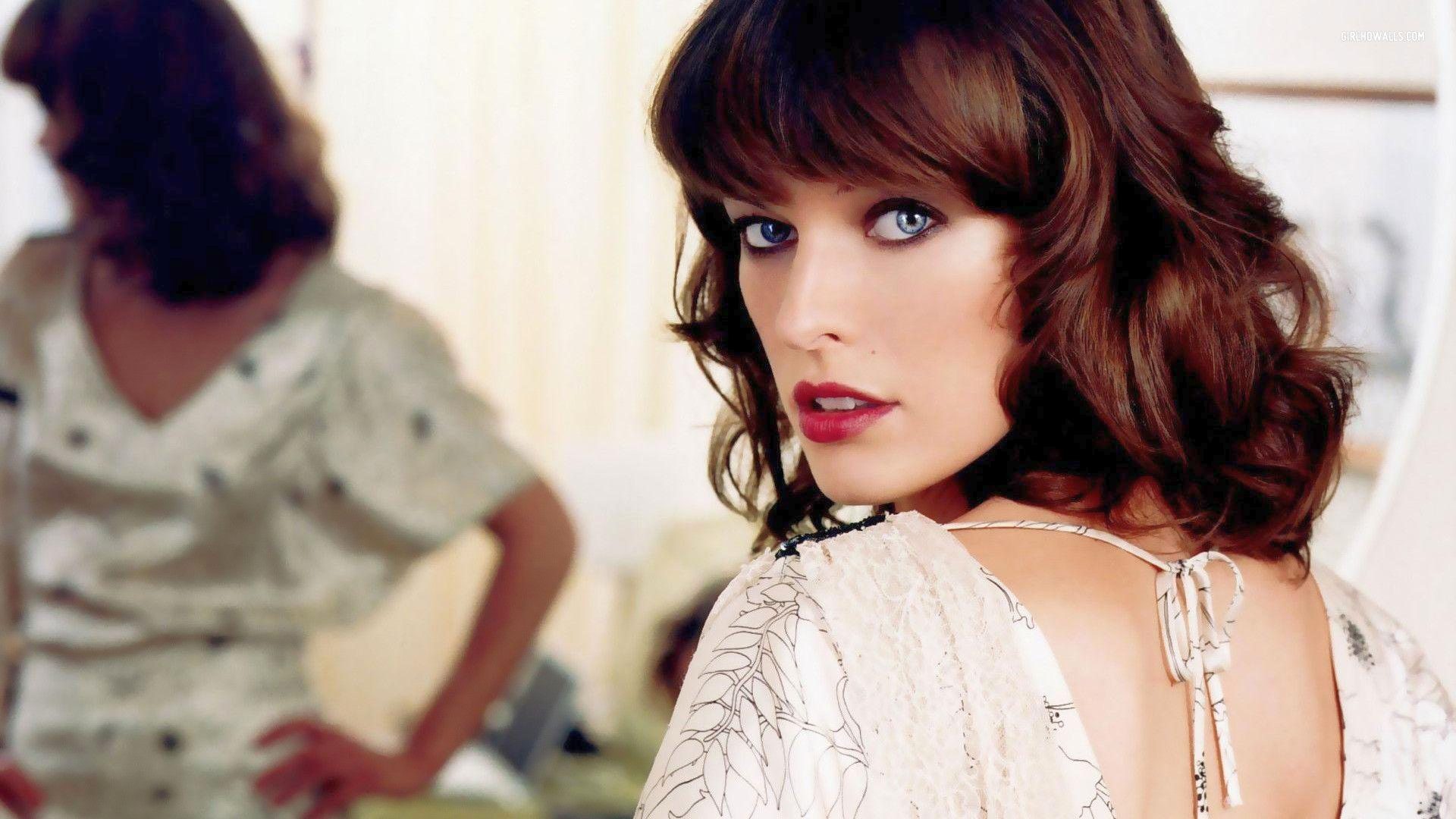 Milla Jovovich ritratto elegante, 1920x1080 1080p, PC