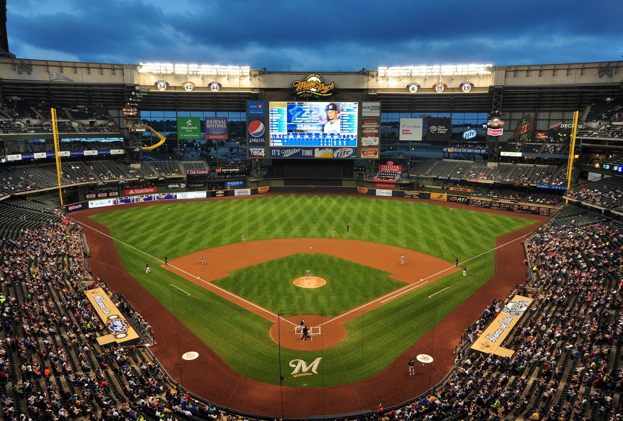 Logo Milwaukee Brewers vintage, 1398x1242 720p, PC