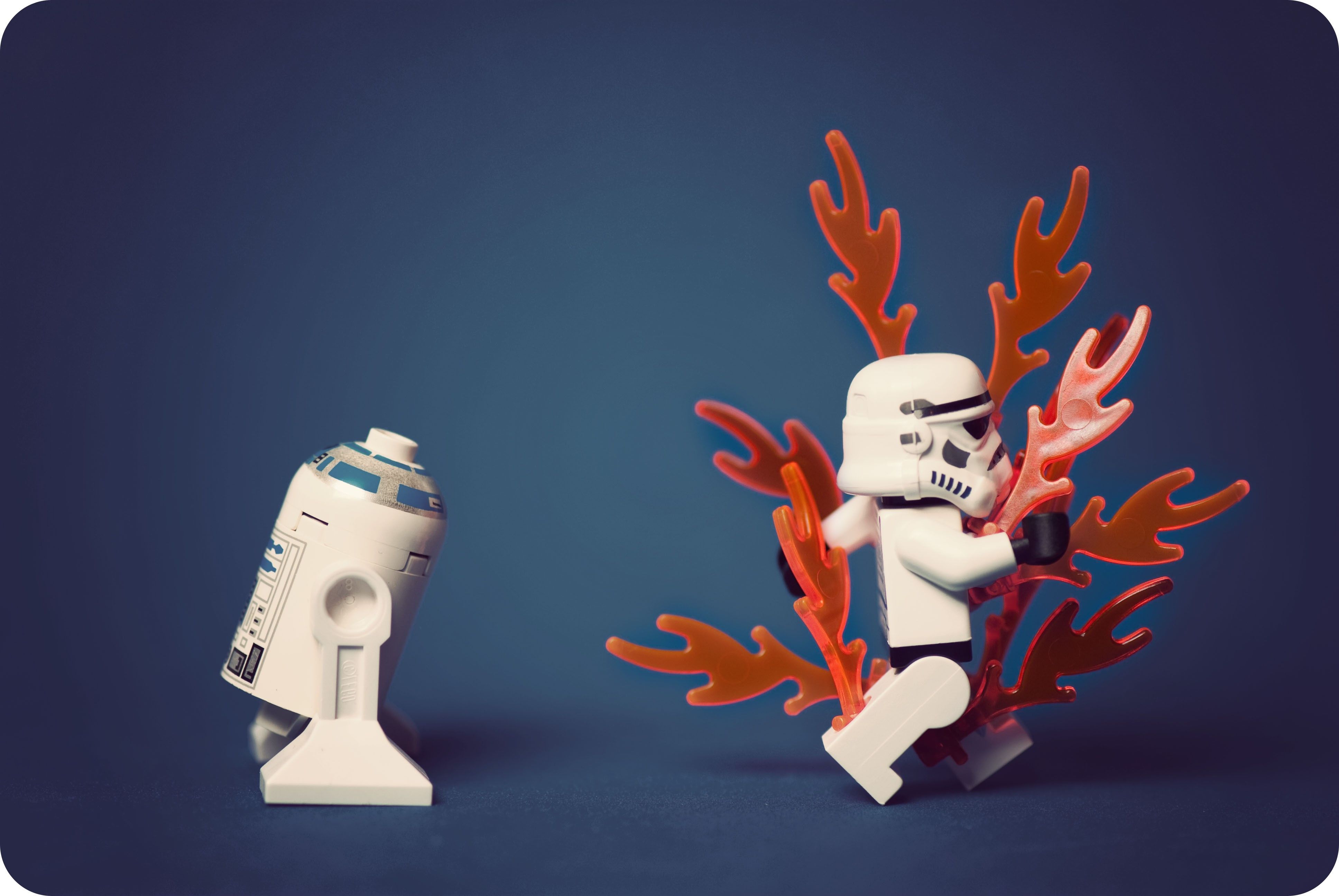 Minifigure Stormtrooper e R2-D2 Lego, 3872x2592 4K, Desktop 4K