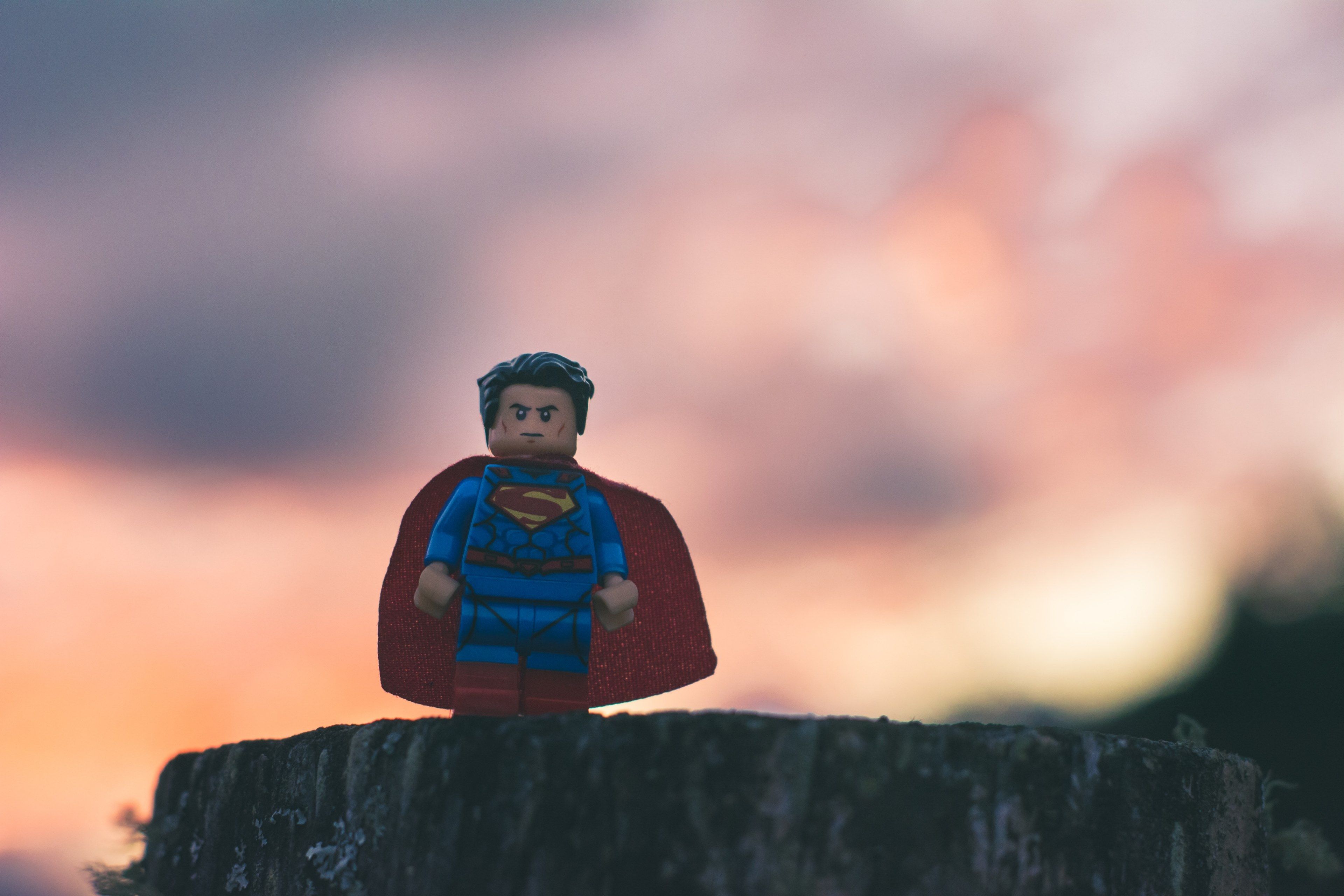 Superman minifigure LEGO tramonto, DC Comics, 3840x2560 Ultra HD, 4K TV
