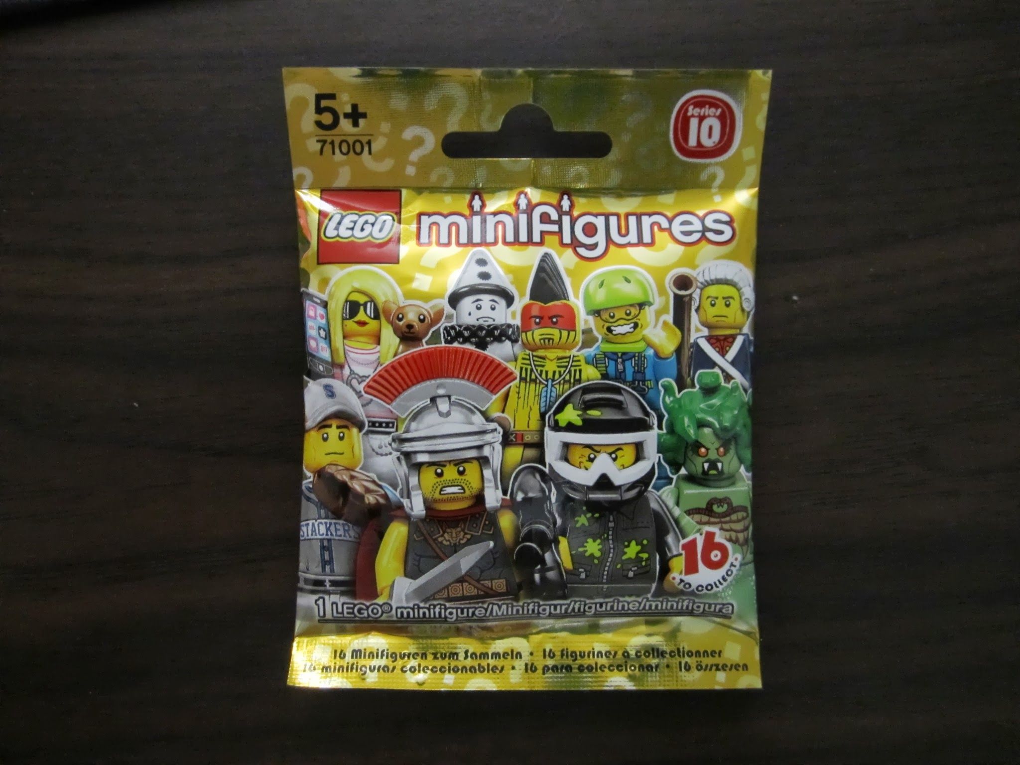 Bustina LEGO Minifigures serie 10, 2048x1536 alta risoluzione, Laptop