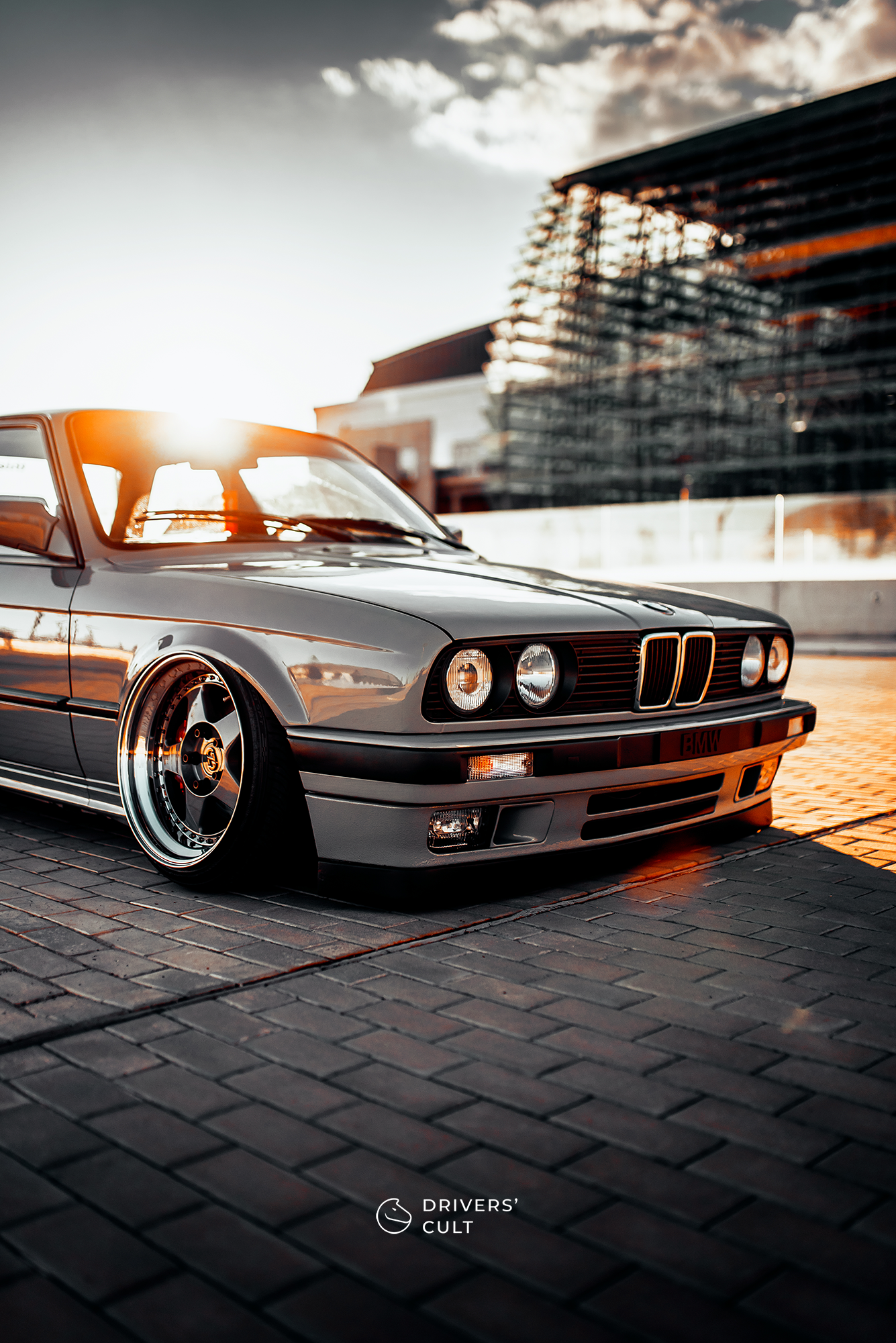 BMW E30 grigia tuning, 1335x2000 Full HD Verticale, iPhone