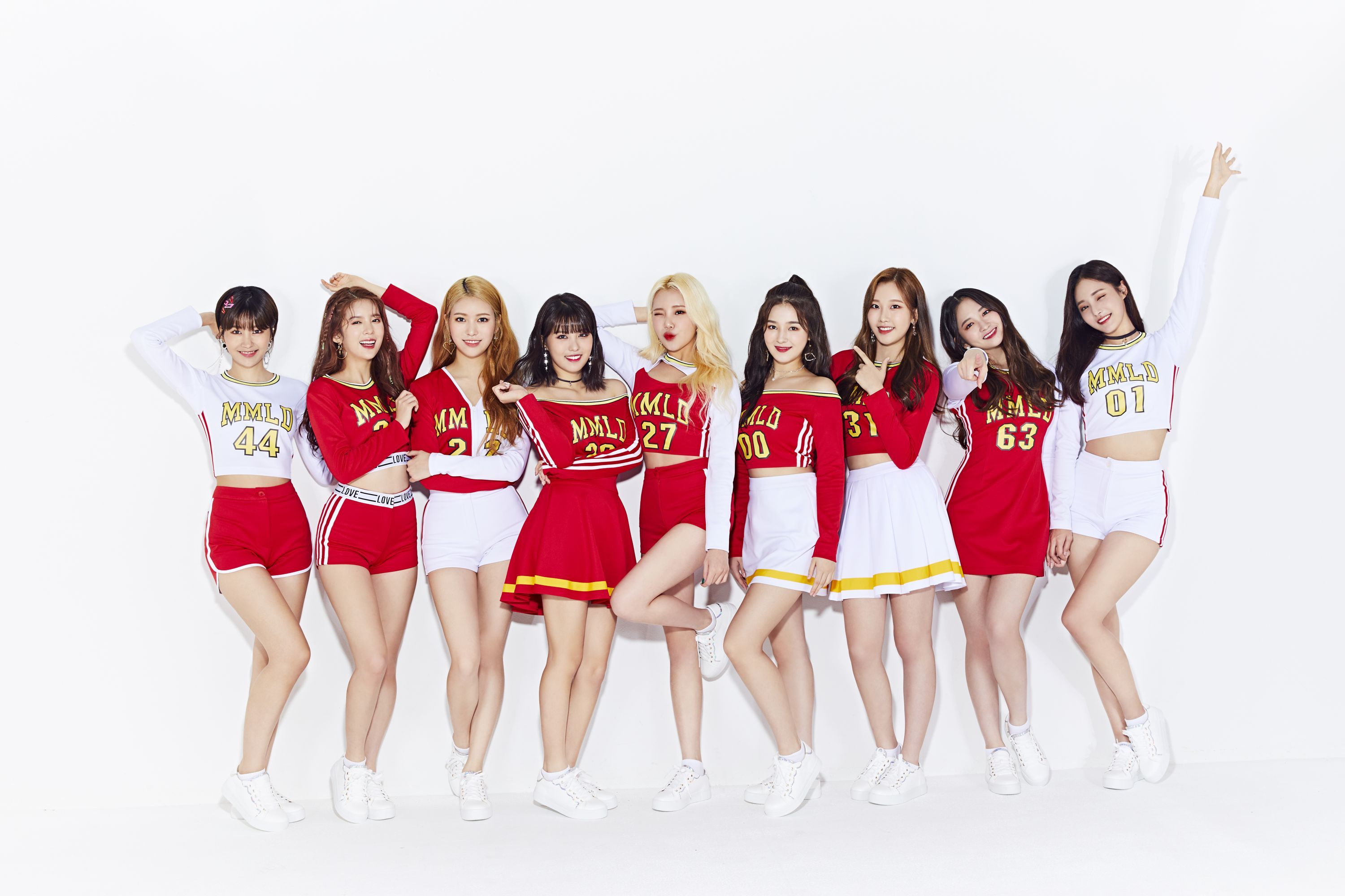 Gruppo idol Momoland uniformi rosse, 3000x2000 2K, Desktop