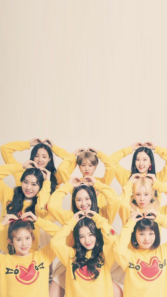 Momoland gruppo maglioni gialli, 675x1200 Verticale, Telefono