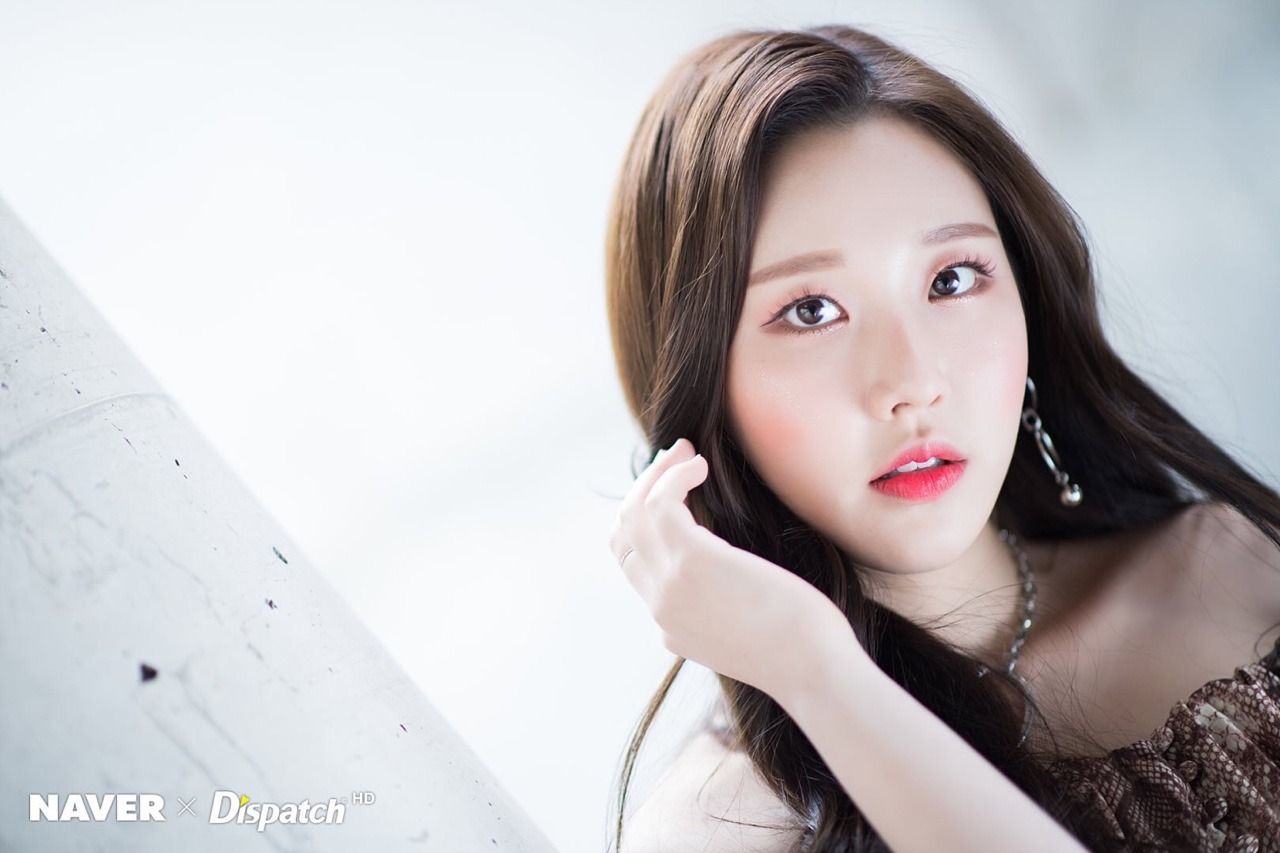 Nayun Momoland ritratto, 1280x853 HD, Desktop