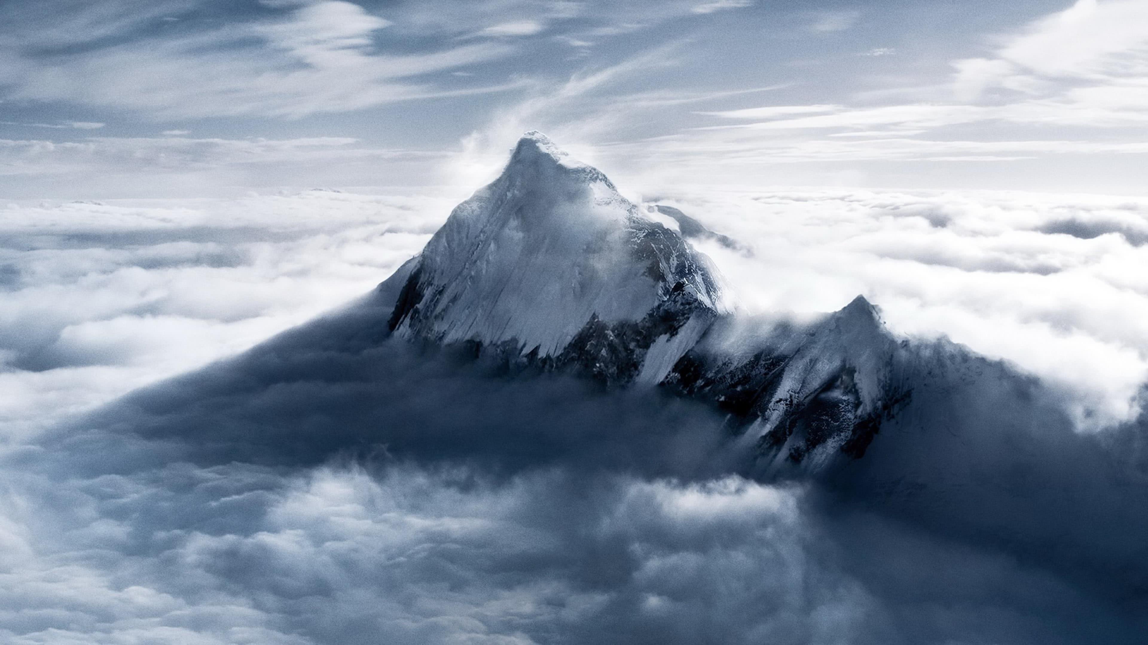 Monte Everest tra le nuvole, 3840x2160 4K, Desktop 4K