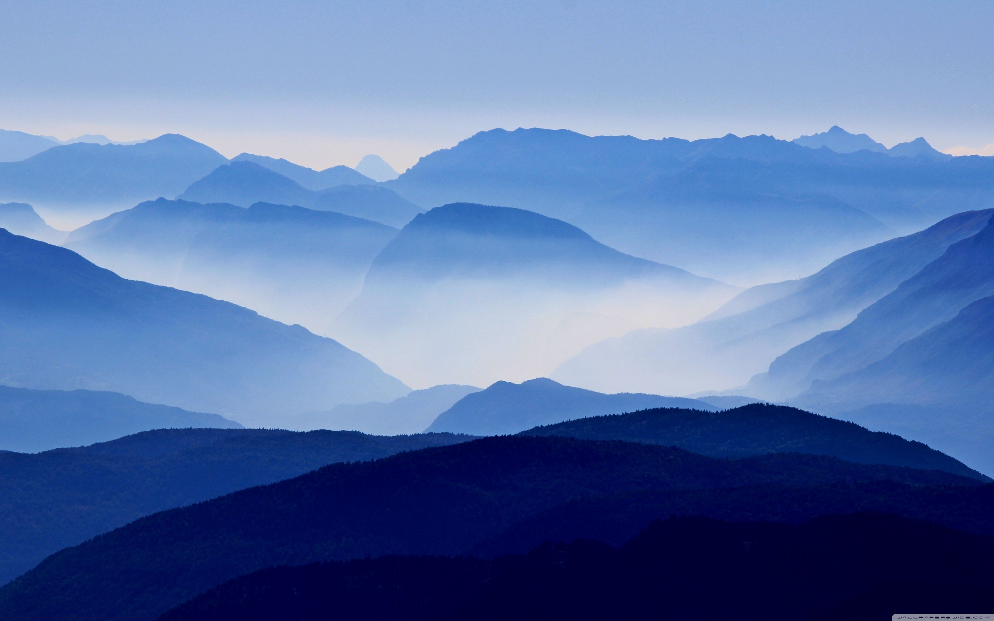 Montagne blu nella nebbia, 3840x2400 4K, Desktop 4K