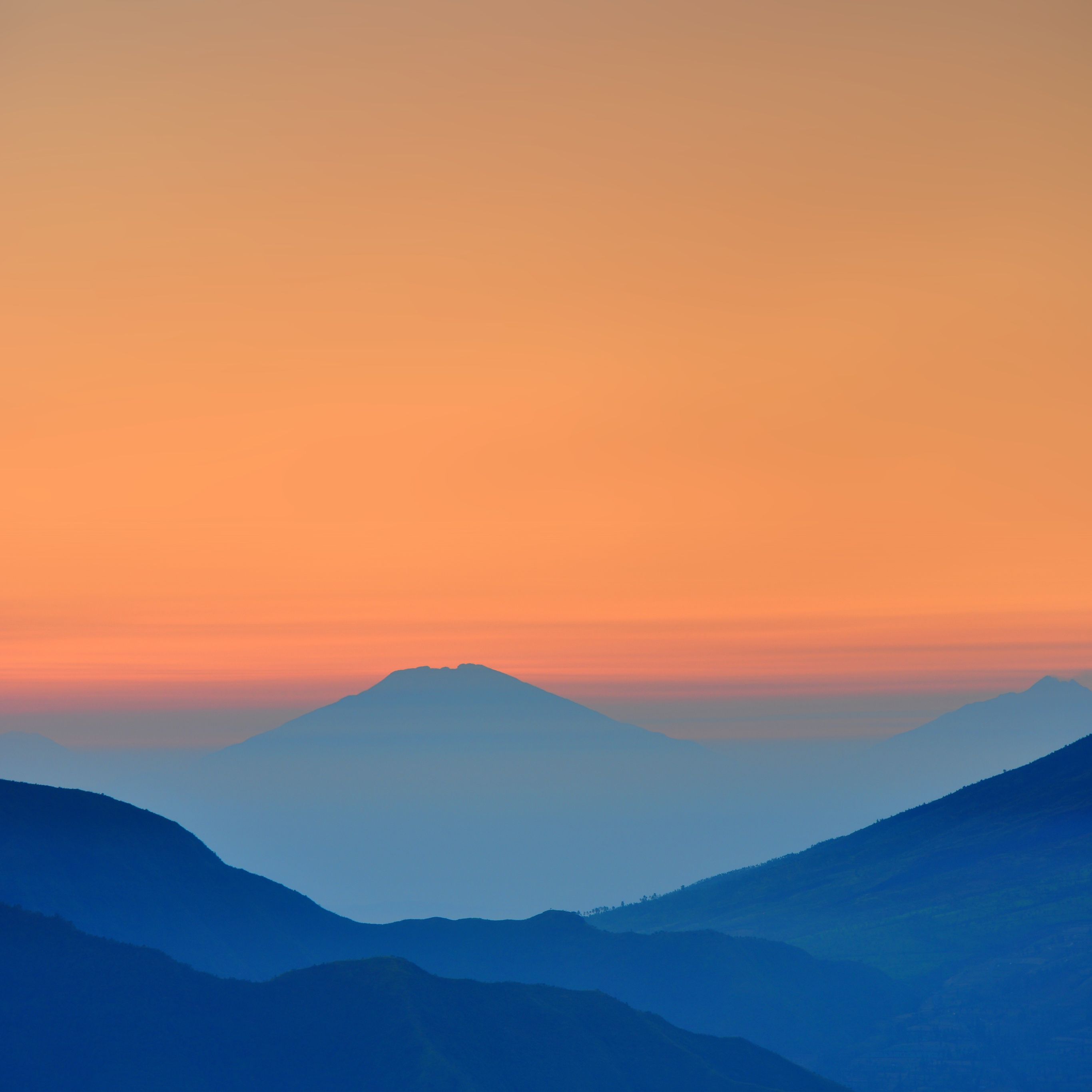 Montagne blu al tramonto, 2732x2732 WQXGA, Desktop