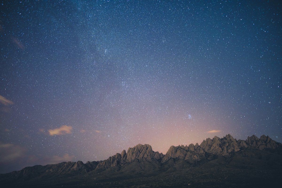 Montagne rocciose sotto cielo stellato, 1200x800 HD, HP Laptop