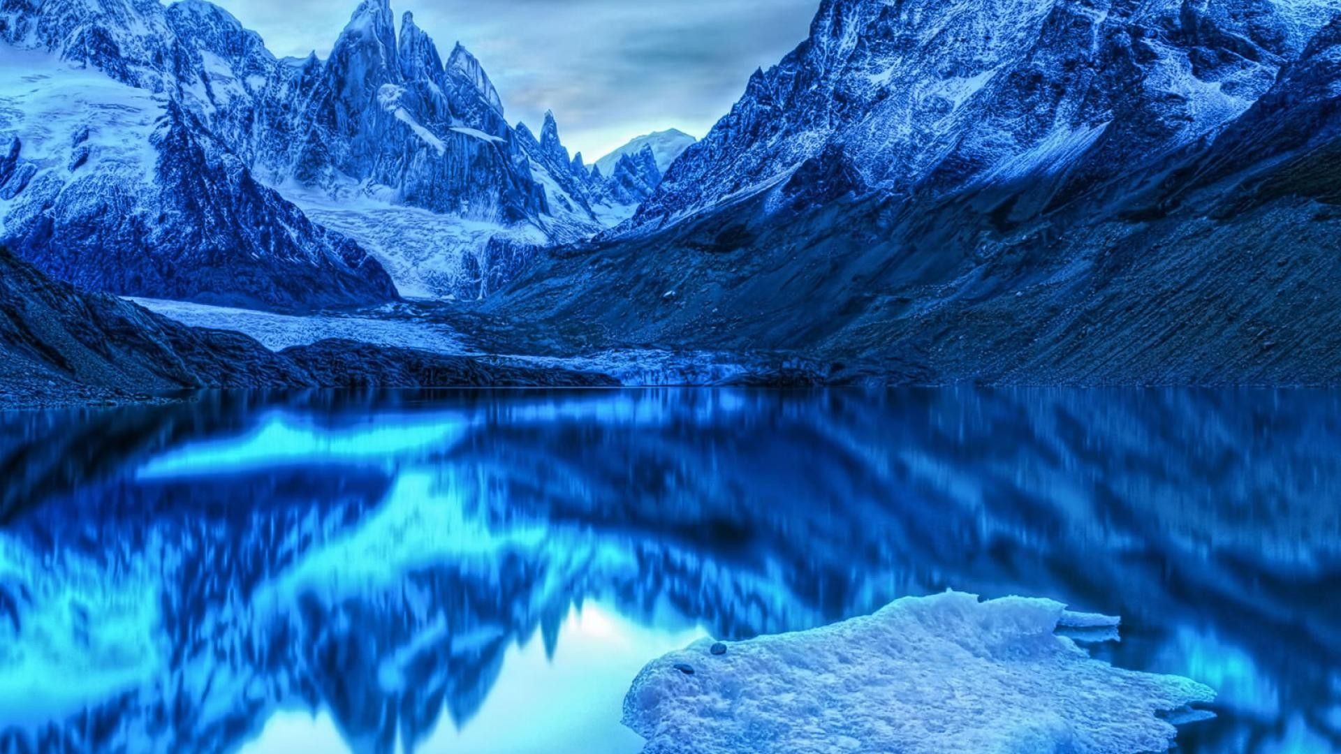 Montagne innevate lago blu, 1920x1080 Full HD, PC Desktop