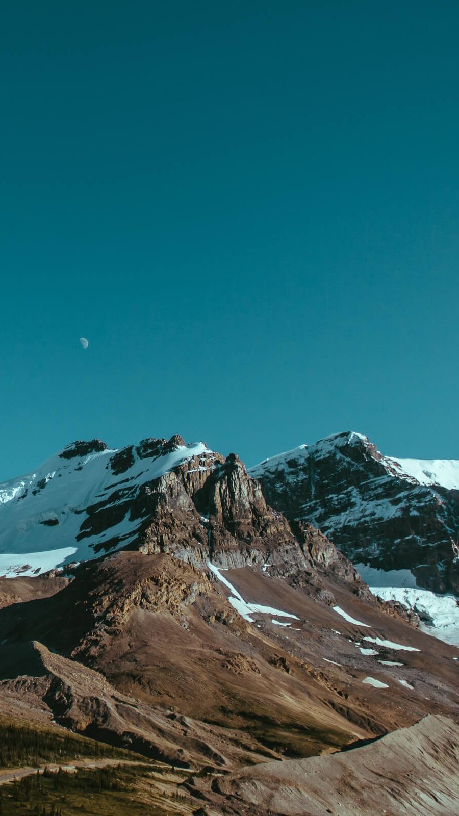 montagna rocciosa innevata cielo blu, 900x1600 Full HD Verticale, iPhone