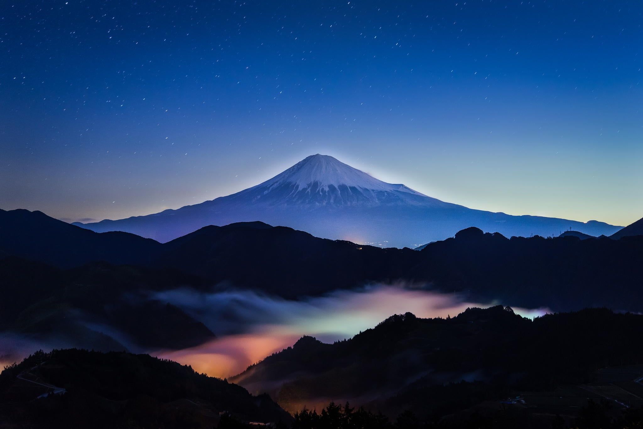 Monte Fuji al crepuscolo, Giappone, 2048x1367 Hi-Res, PC
