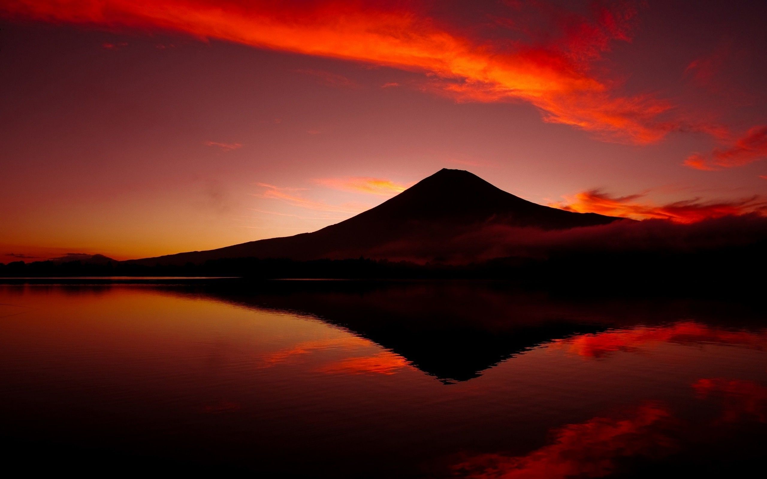 Monte Fuji tramonto riflesso lago, 2560x1600 2K, Desktop