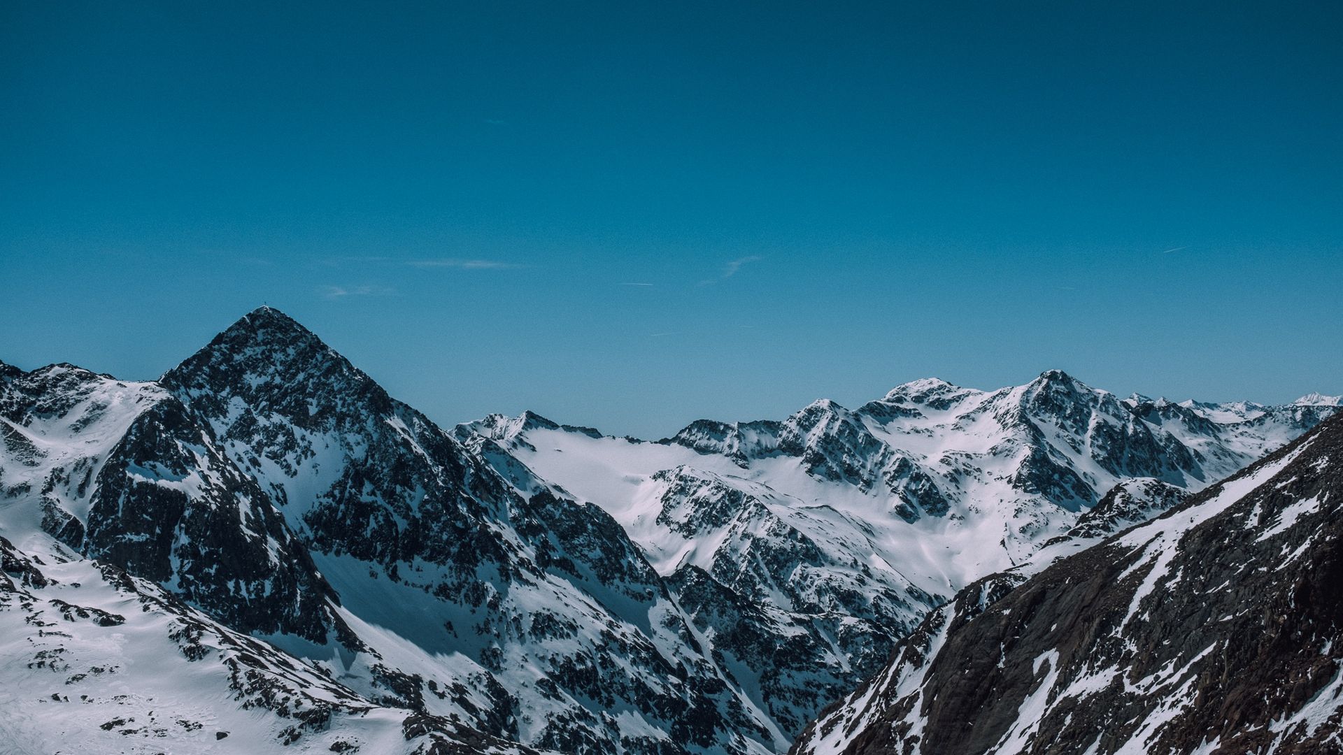 Montagne innevate cielo blu, 1920x1080 Full HD, PC