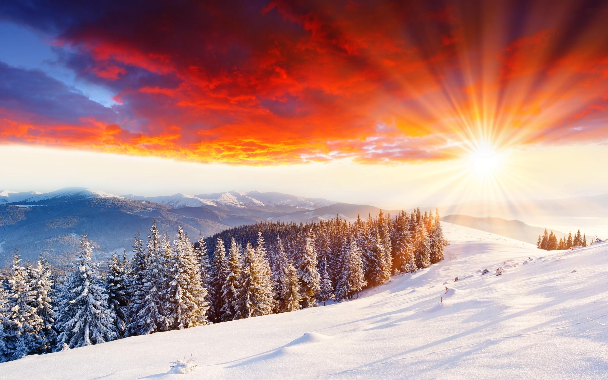Tramonto su montagne innevate, 2560x1600 WQXGA, Laptop