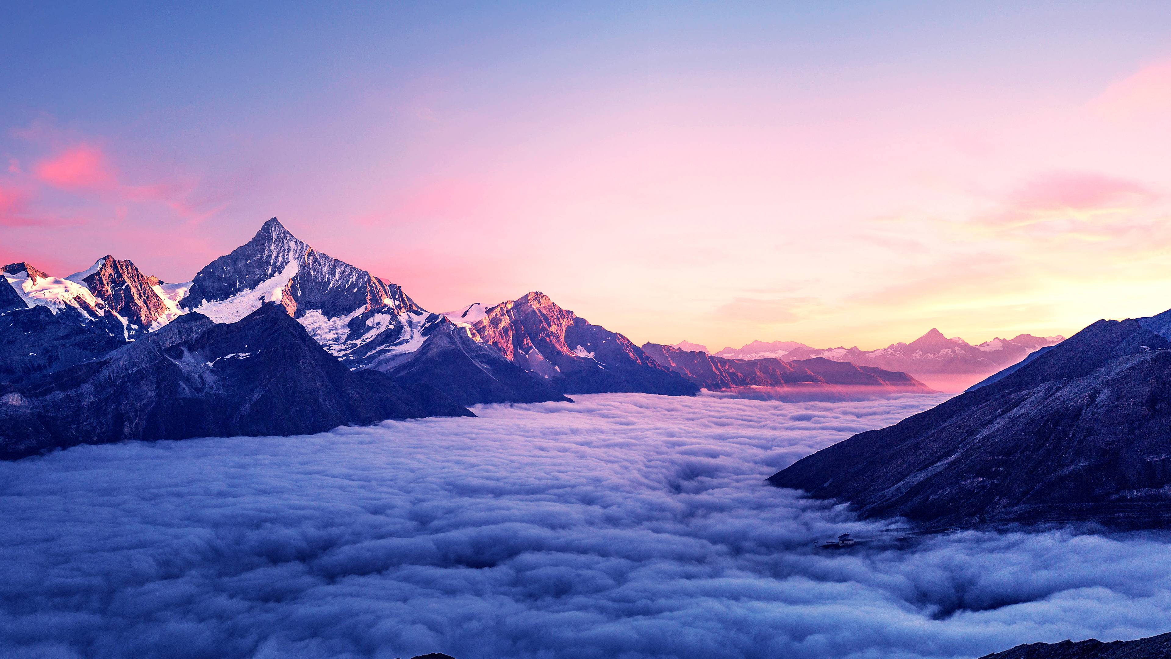 Montagne innevate tra le nuvole, 3840x2160 4K, Desktop 4K