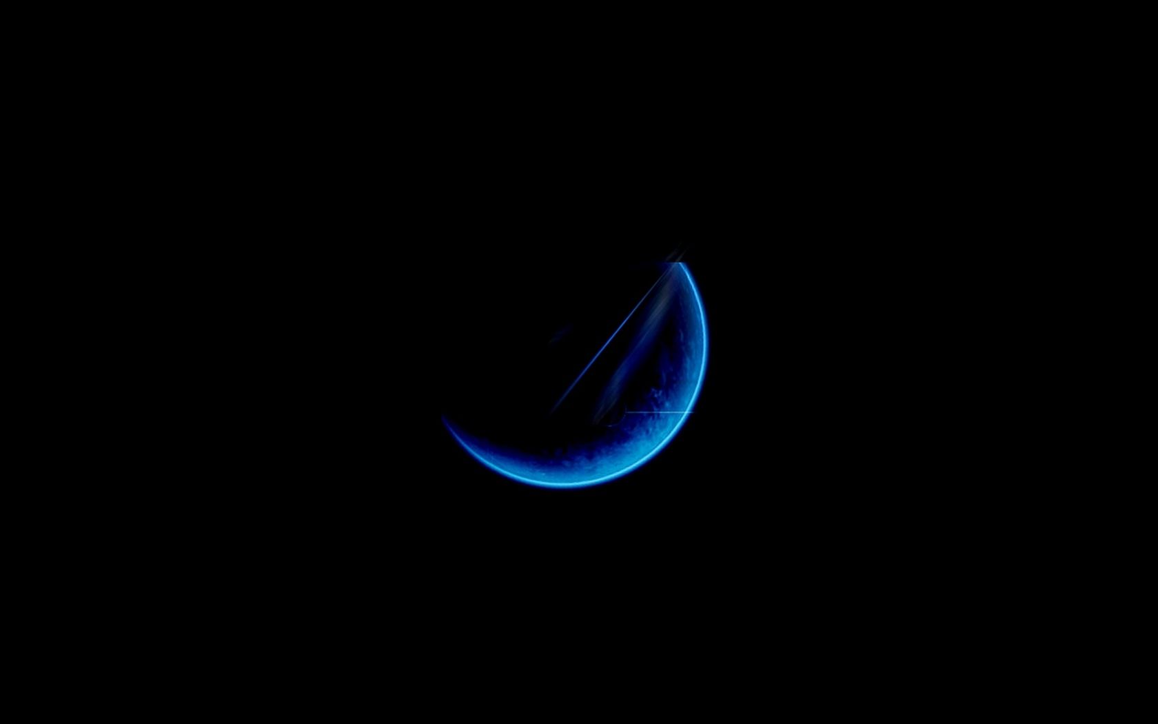 Luna crescente blu su nero, 1680x1050 900p, PC