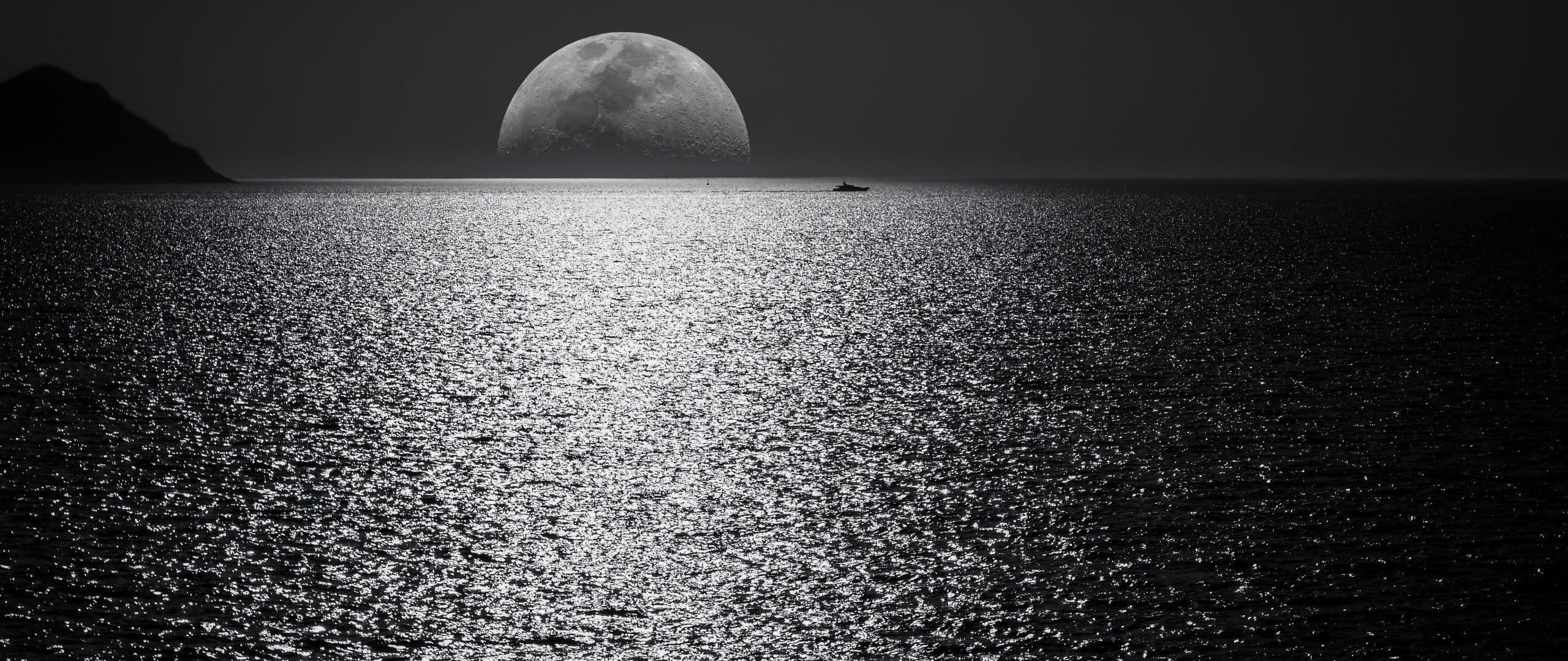 Luna nera su mare notturno, 2560x1080 21:9, Ultrawide