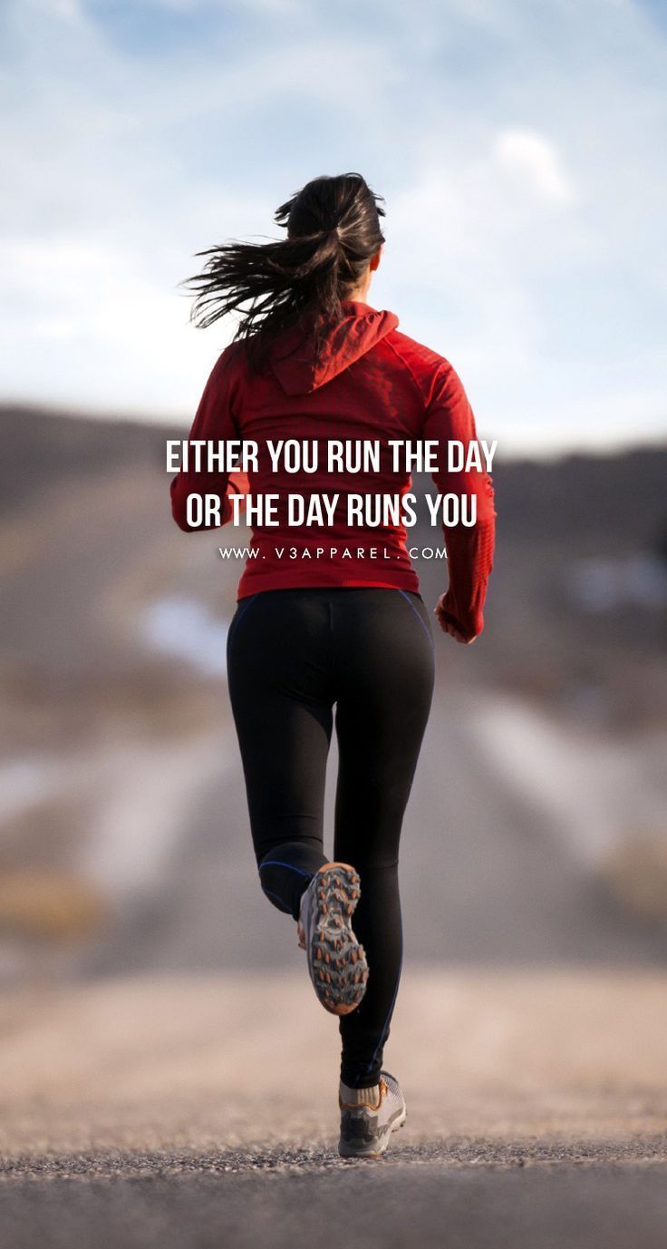 Donna che corre su strada, 736x1377 Full HD Verticale, Smartphone