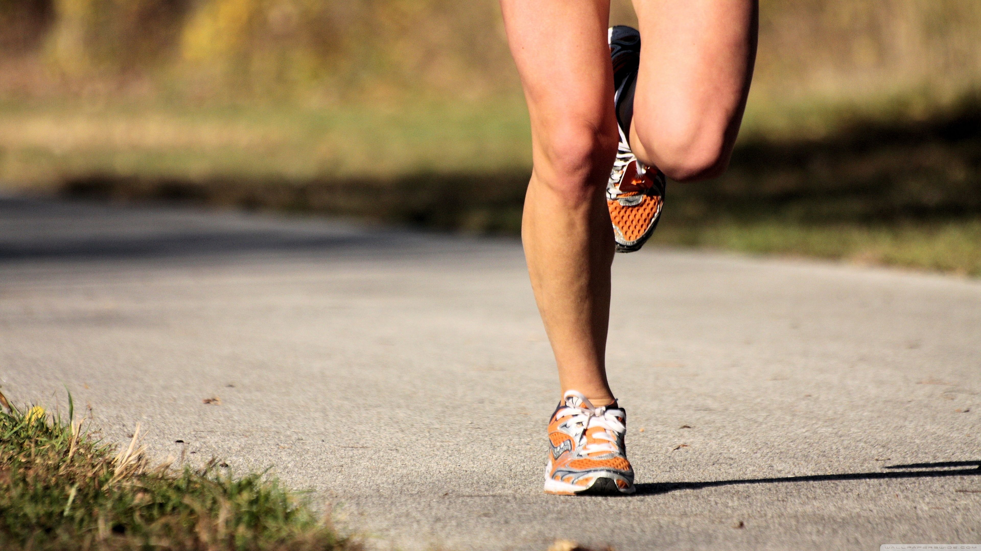 Gambe corridore su strada, 3840x2160 4K Ultra HD, Monitor 4K