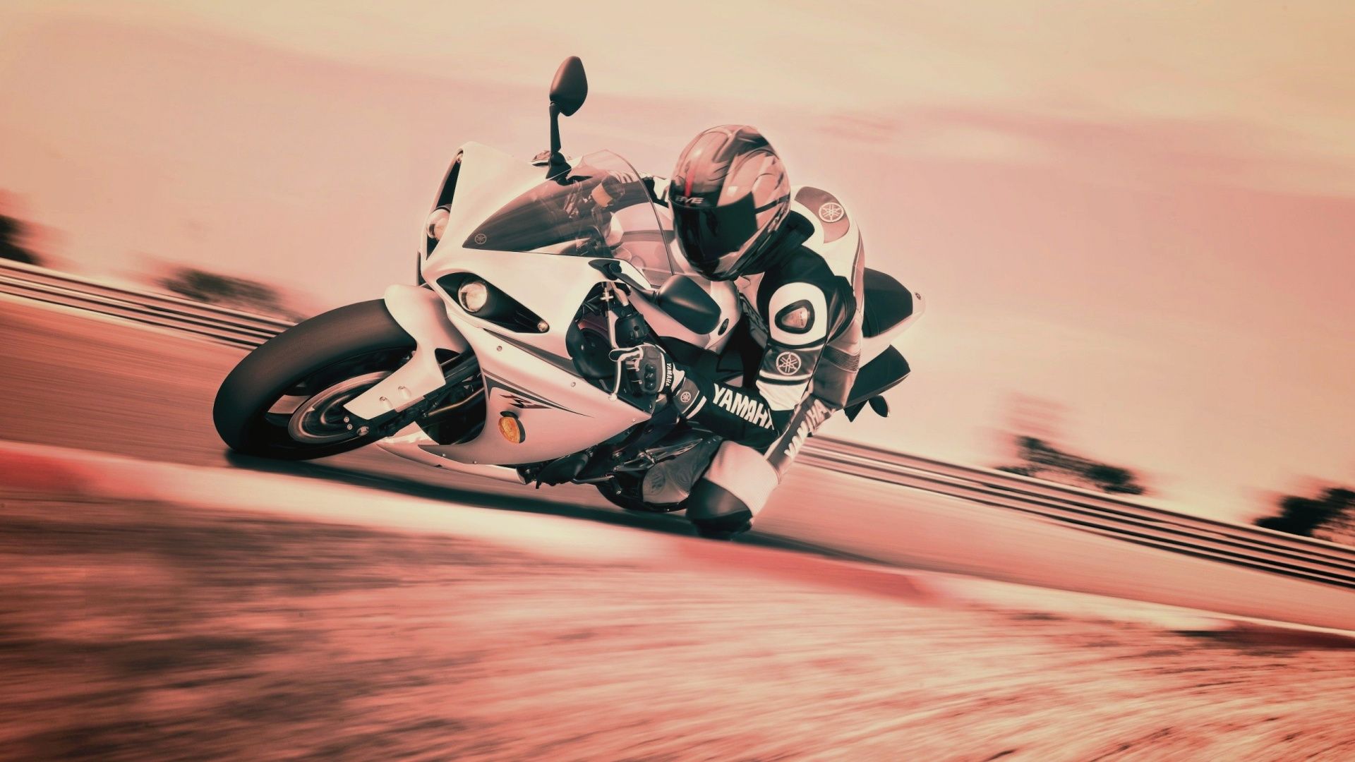 Motociclista in curva sportiva, 1920x1080 1080p, Desktop