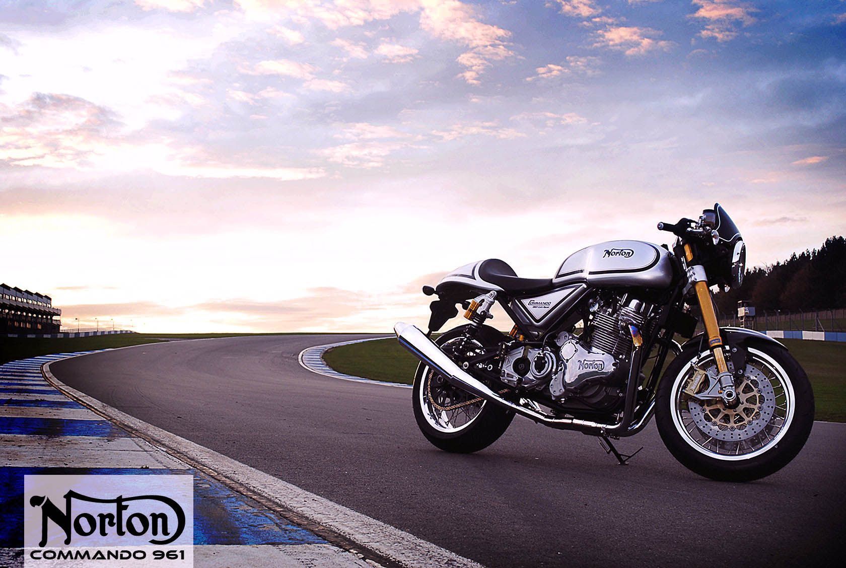 Moto rossa vista dall'alto, 1252x2220 Full HD Verticale, Smartphone