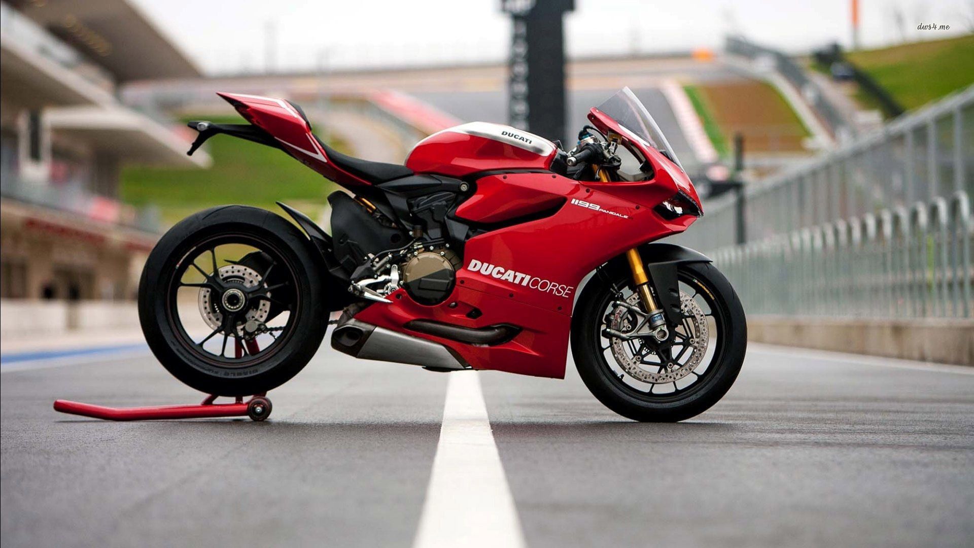 Motociclista in curva su strada, 1920x1080 1080p, Desktop