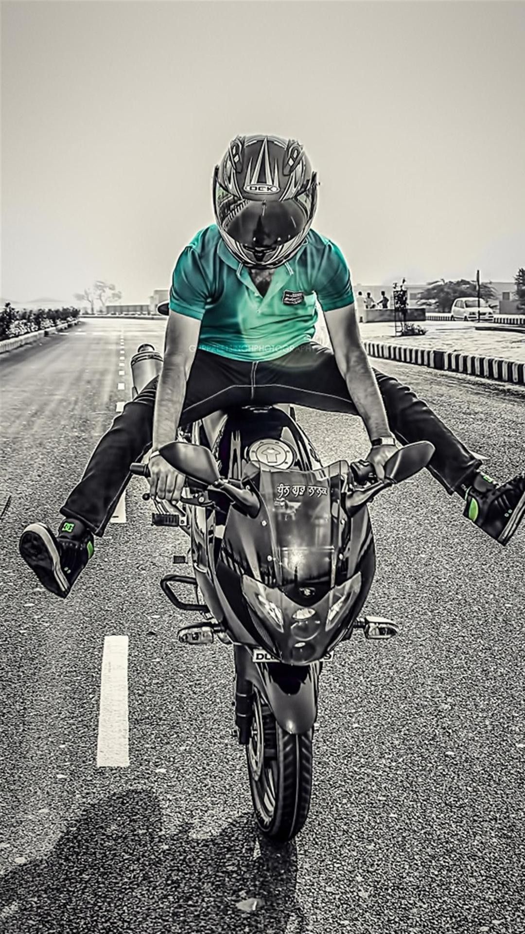 Motociclista acrobazia moto sportiva, 1080x1920 Full HD Verticale, iPhone