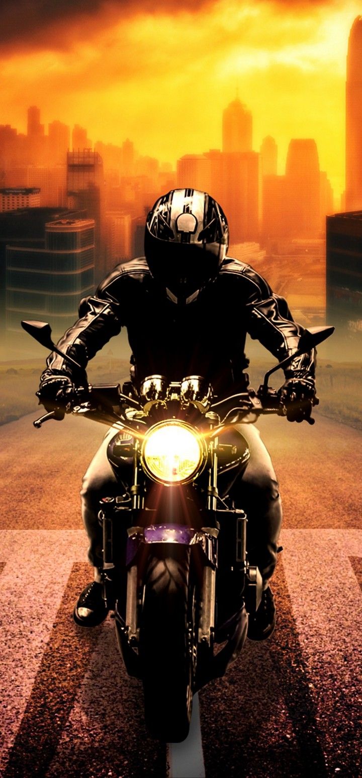Motociclista casco città tramonto, 720x1544 Full HD Verticale, iPhone
