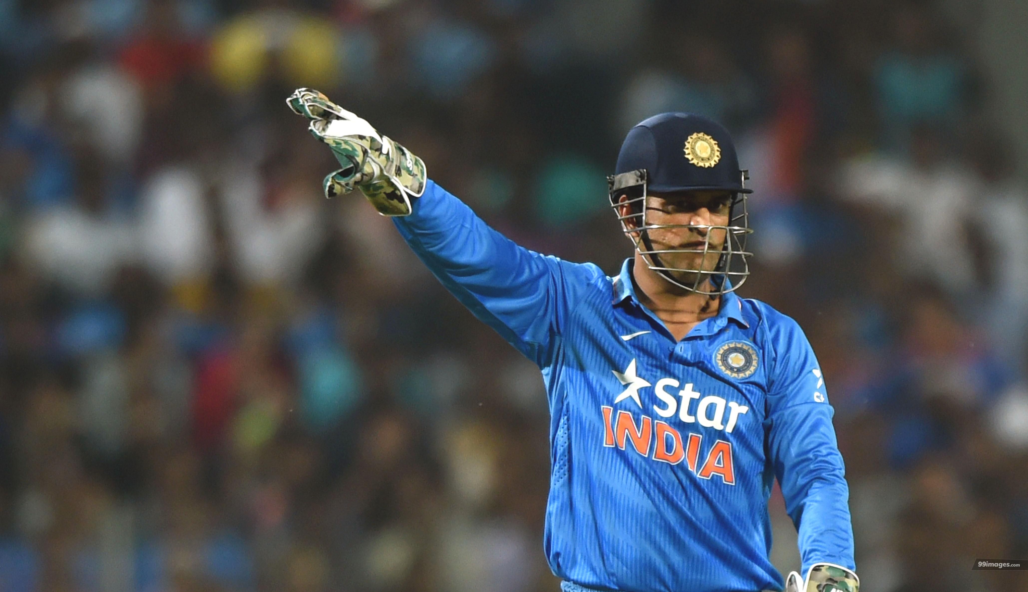 Sfondi MS Dhoni