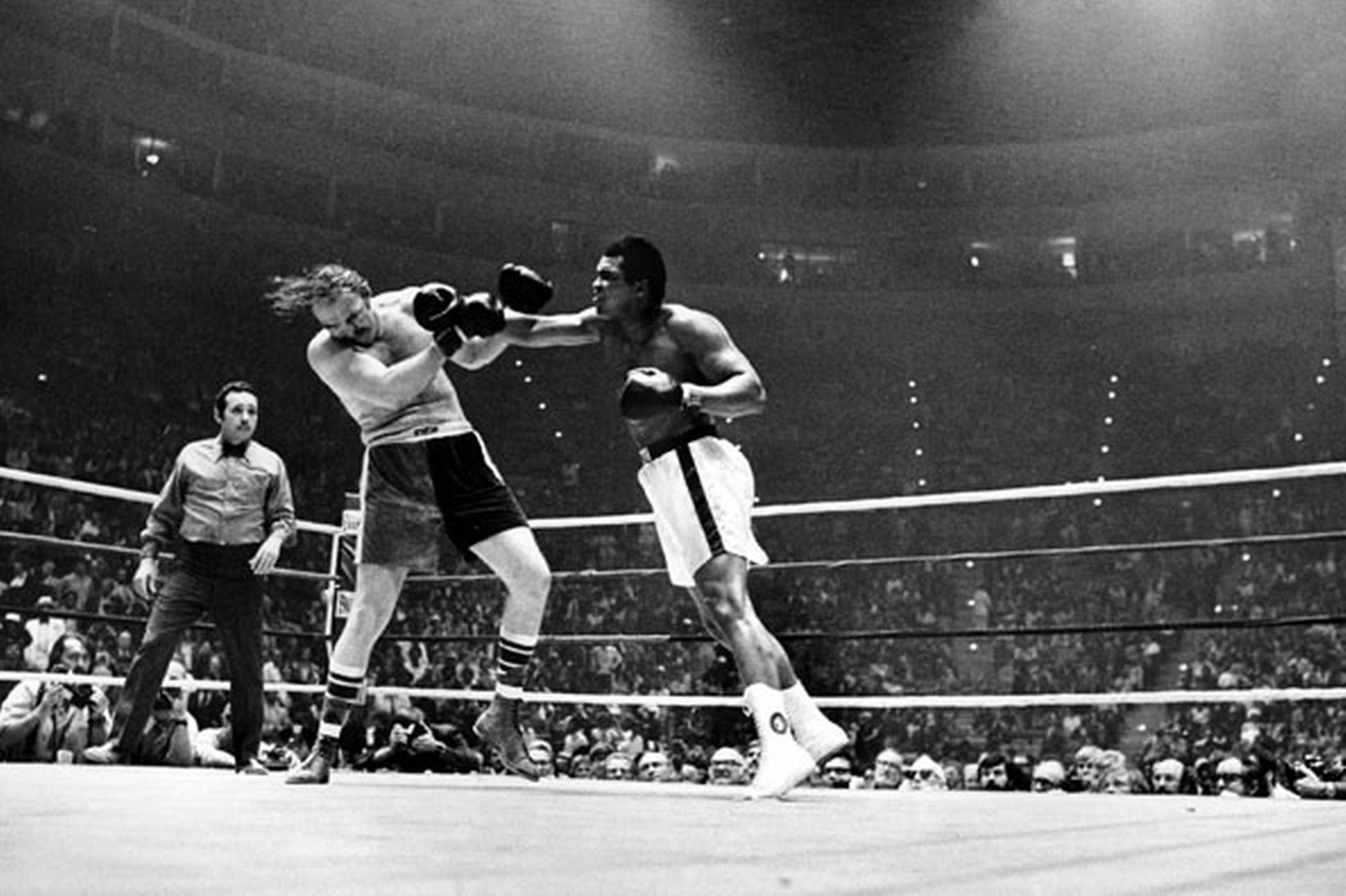 Muhammad Ali incontro pugilato bianco e nero, 2197x1463 alta risoluzione, Laptop