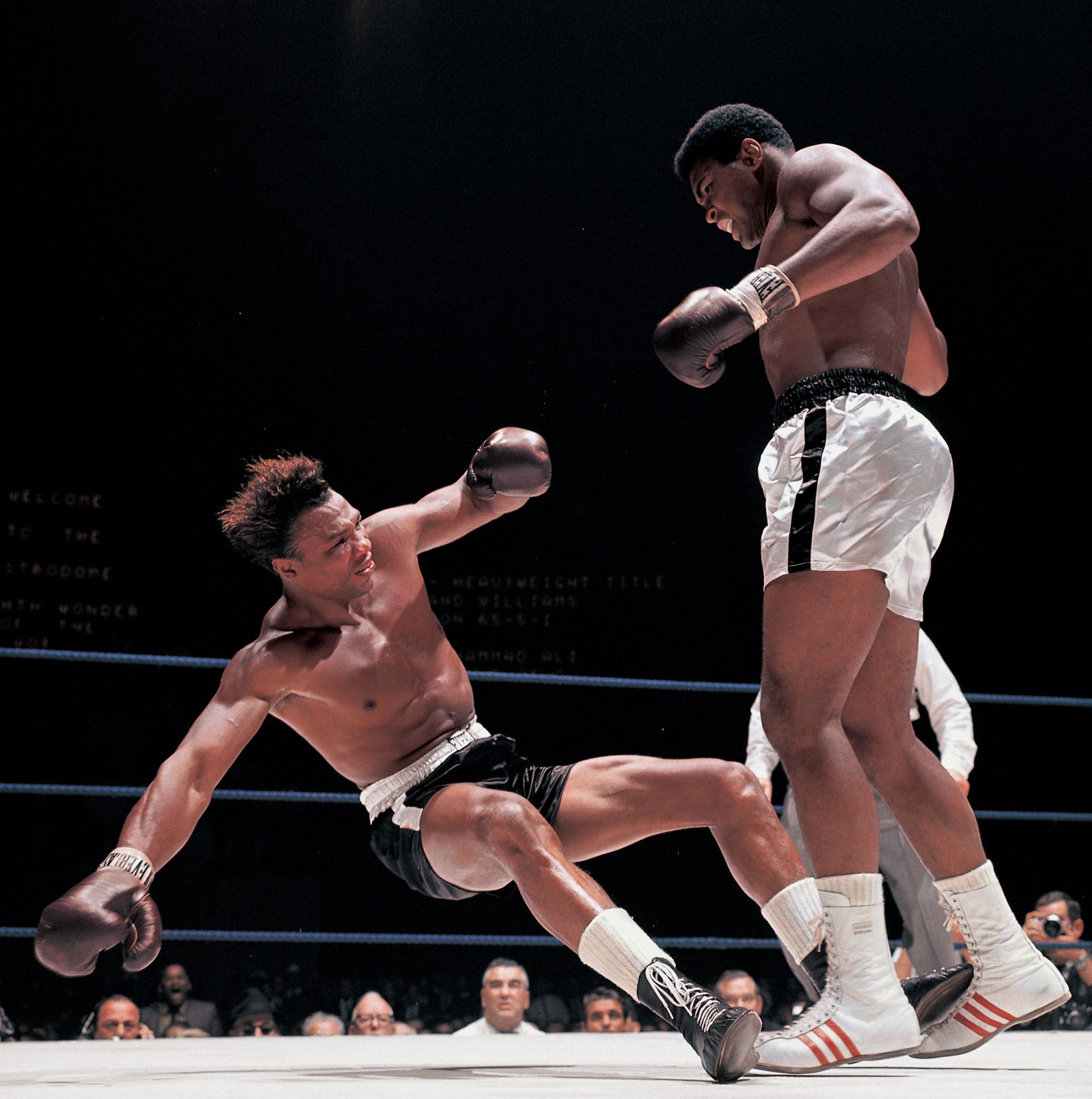 Muhammad Ali incontro di boxe, 2000x2013 Full HD Verticale, iPhone Air